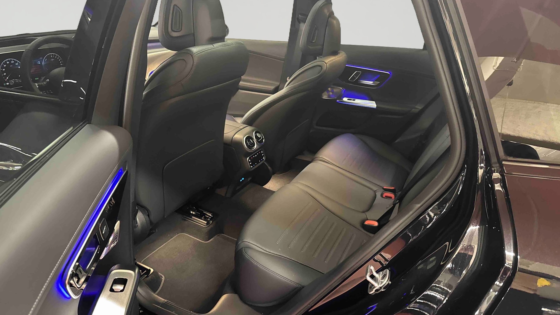 Mercedes-Benz GLC 300 e Hybrid EQ 4Matic AMG Line + — photo 20