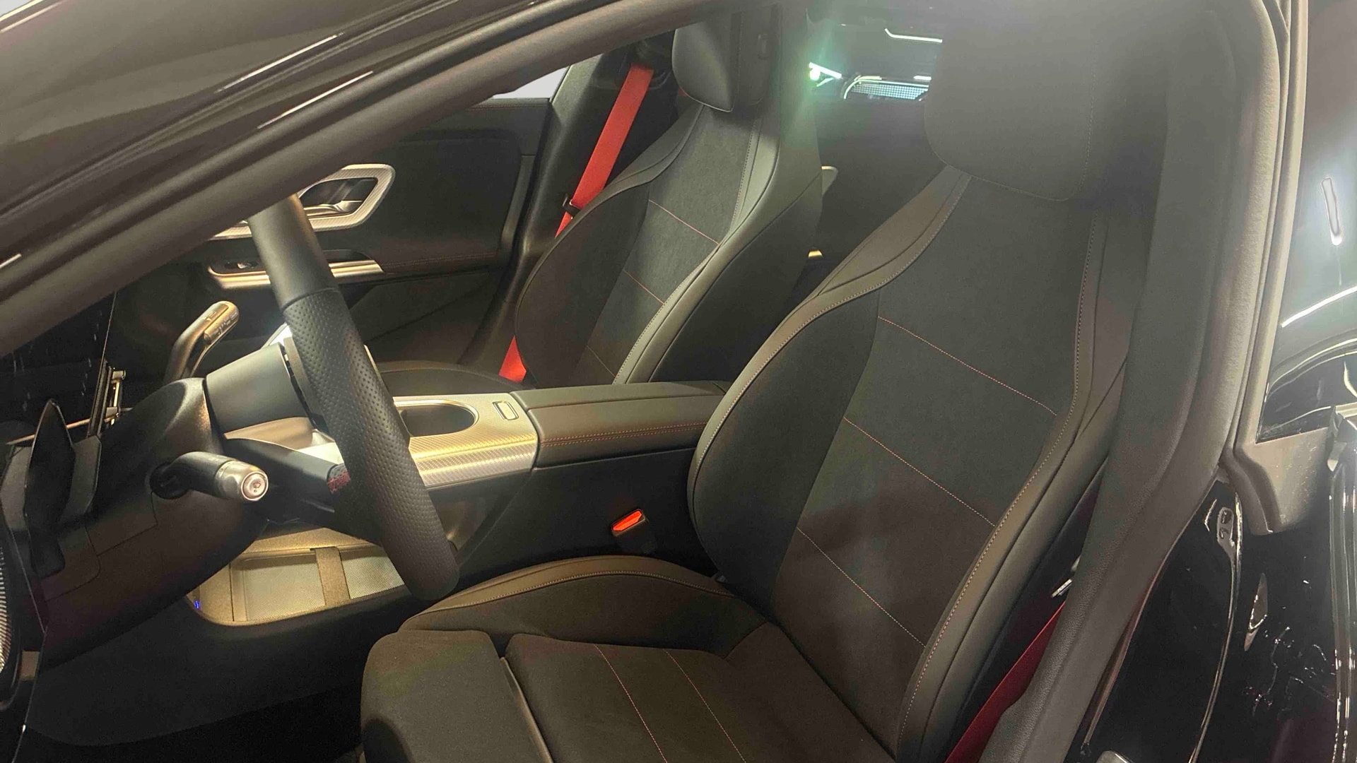 Mercedes-Benz CLA 200 8F-eDCT Business Line Executive — Siège conducteur