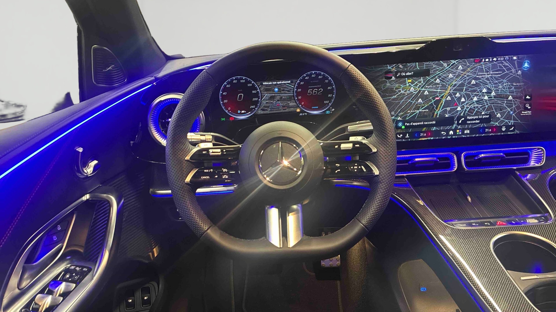 Mercedes-Benz GLC 400 EQ 4M AMG Line — Poste de pilotage