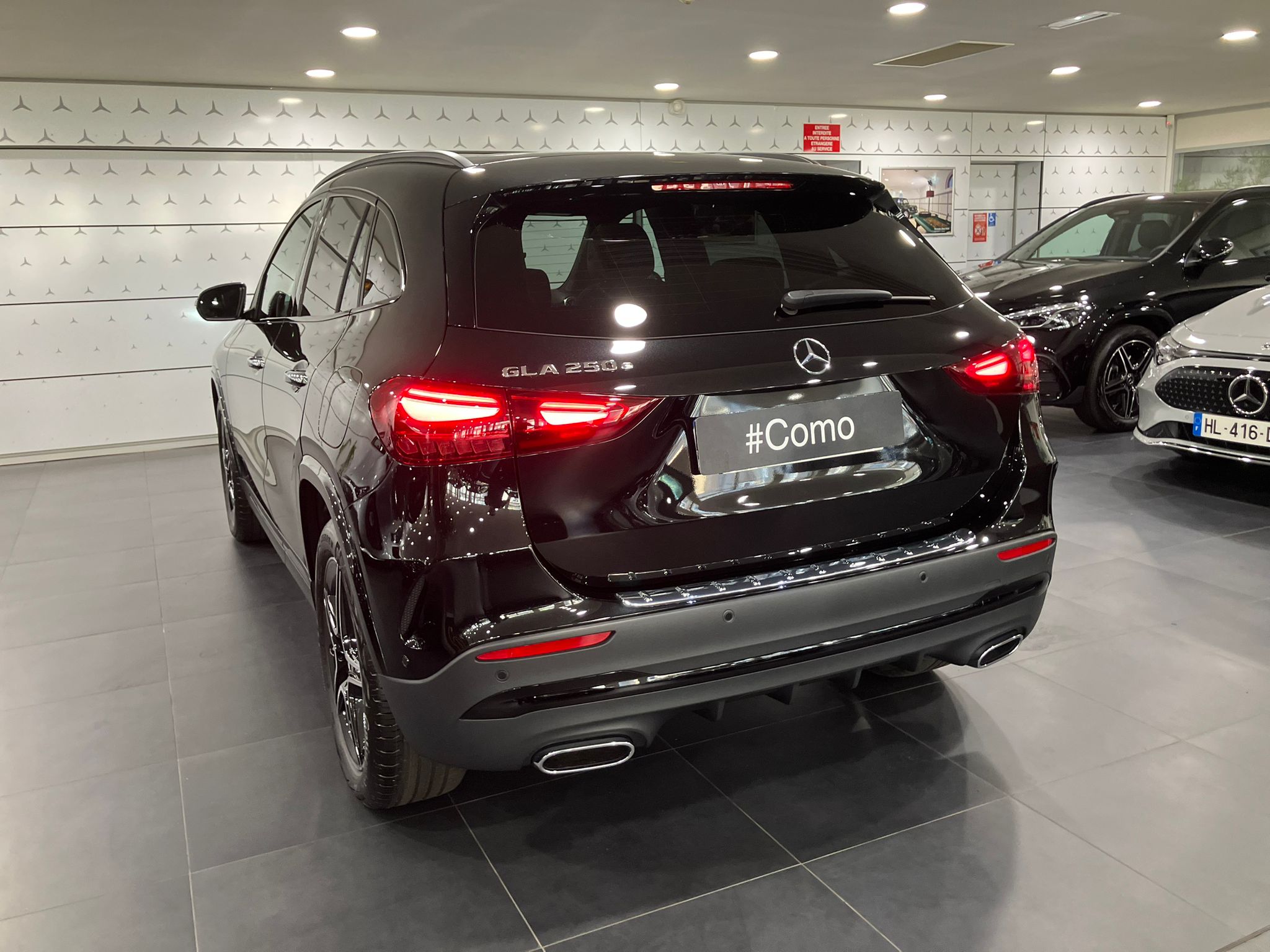 Mercedes-Benz GLA 250 e Hybrid EQ 8G-DCT Edition 140 — 3/4 arrière gauche