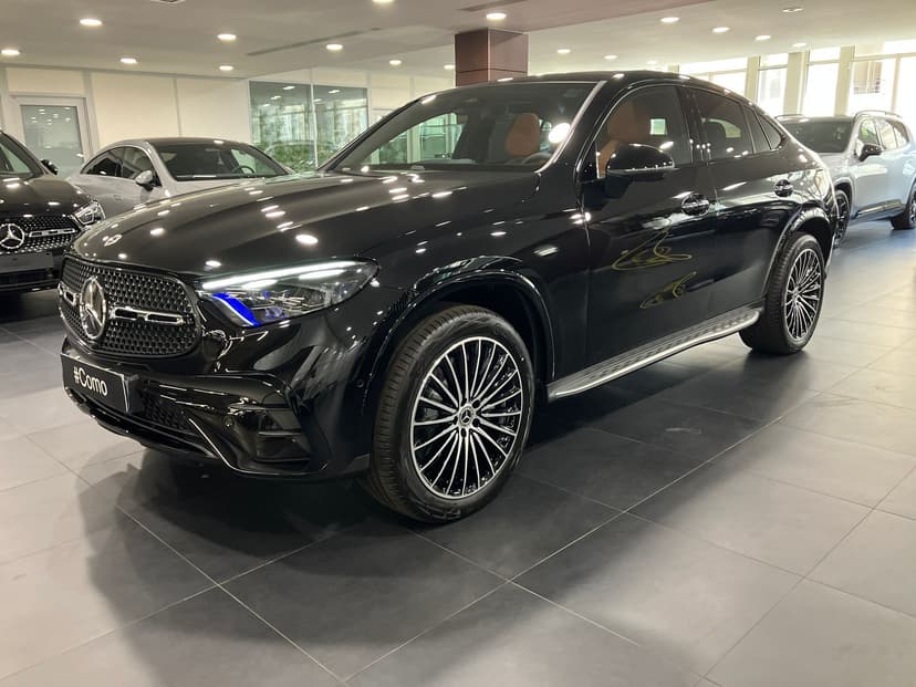 Mercedes-Benz GLC Coupe 300 e Hybrid EQ 4Matic AMG Line + — 3/4 avant gauche