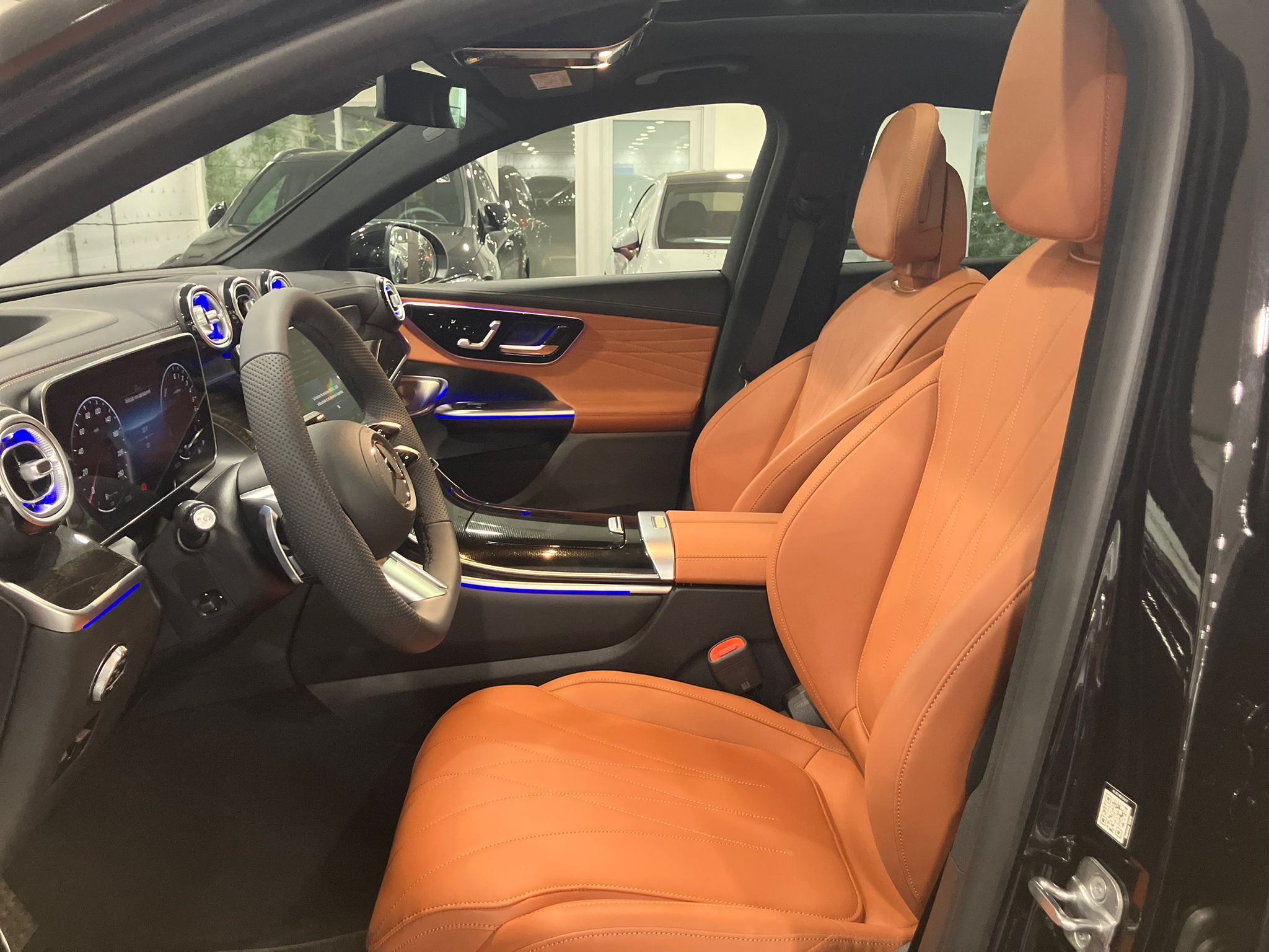 Mercedes-Benz GLC Coupe 300 e Hybrid EQ 4Matic AMG Line + — Siège conducteur