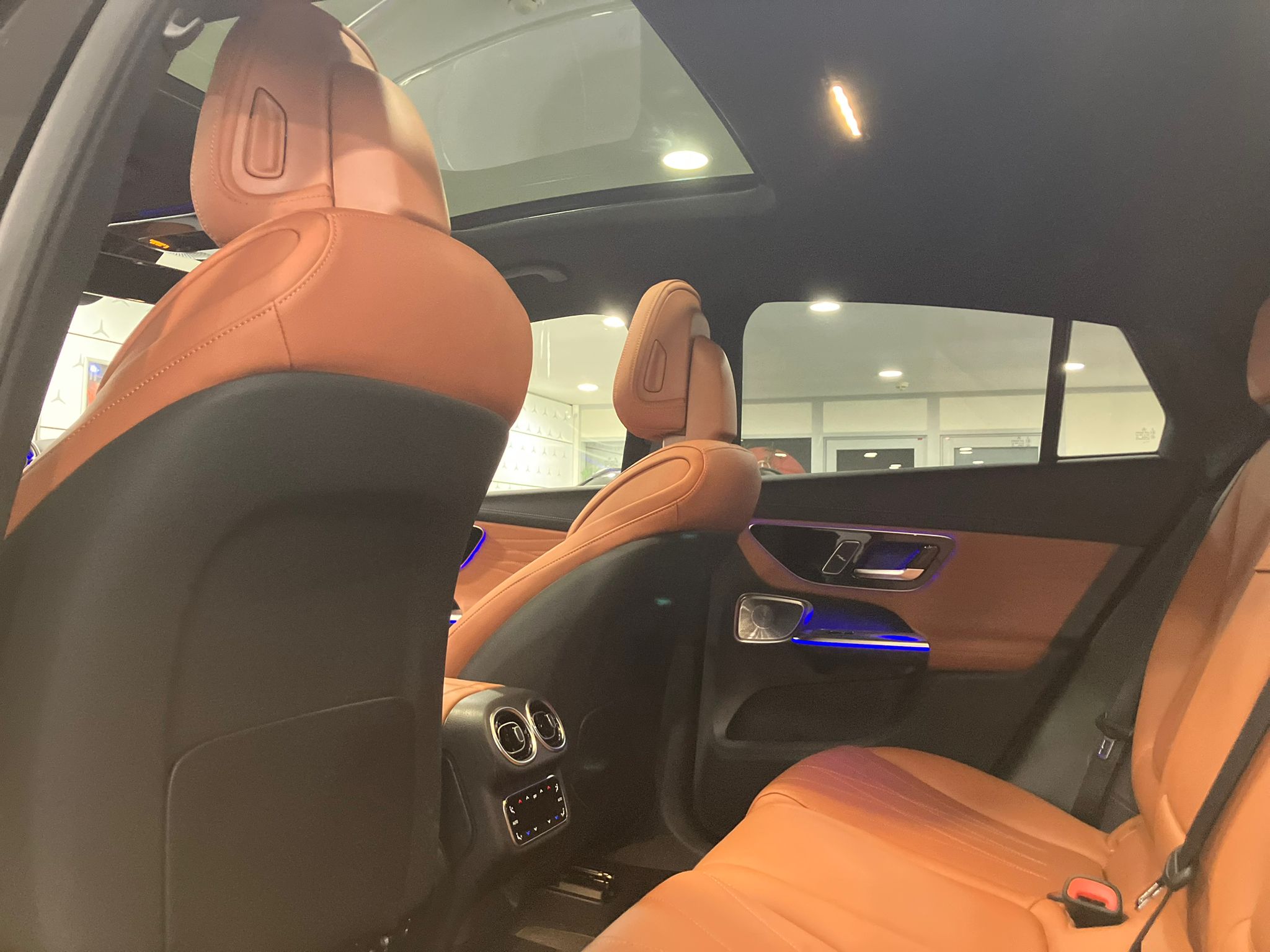 Mercedes-Benz GLC Coupe 300 e Hybrid EQ 4Matic AMG Line + — photo 23