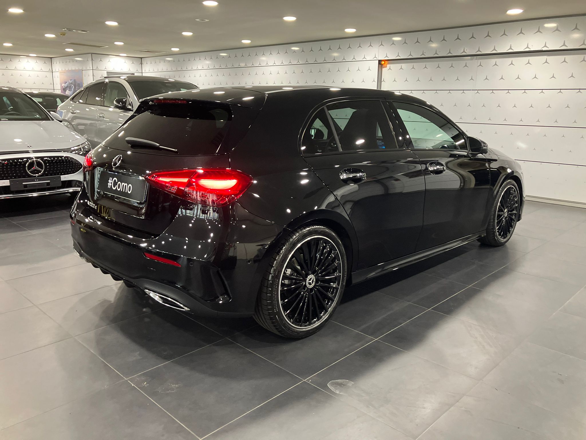 Mercedes-Benz Classe A 200 d AMG Line — 3/4 arrière droit