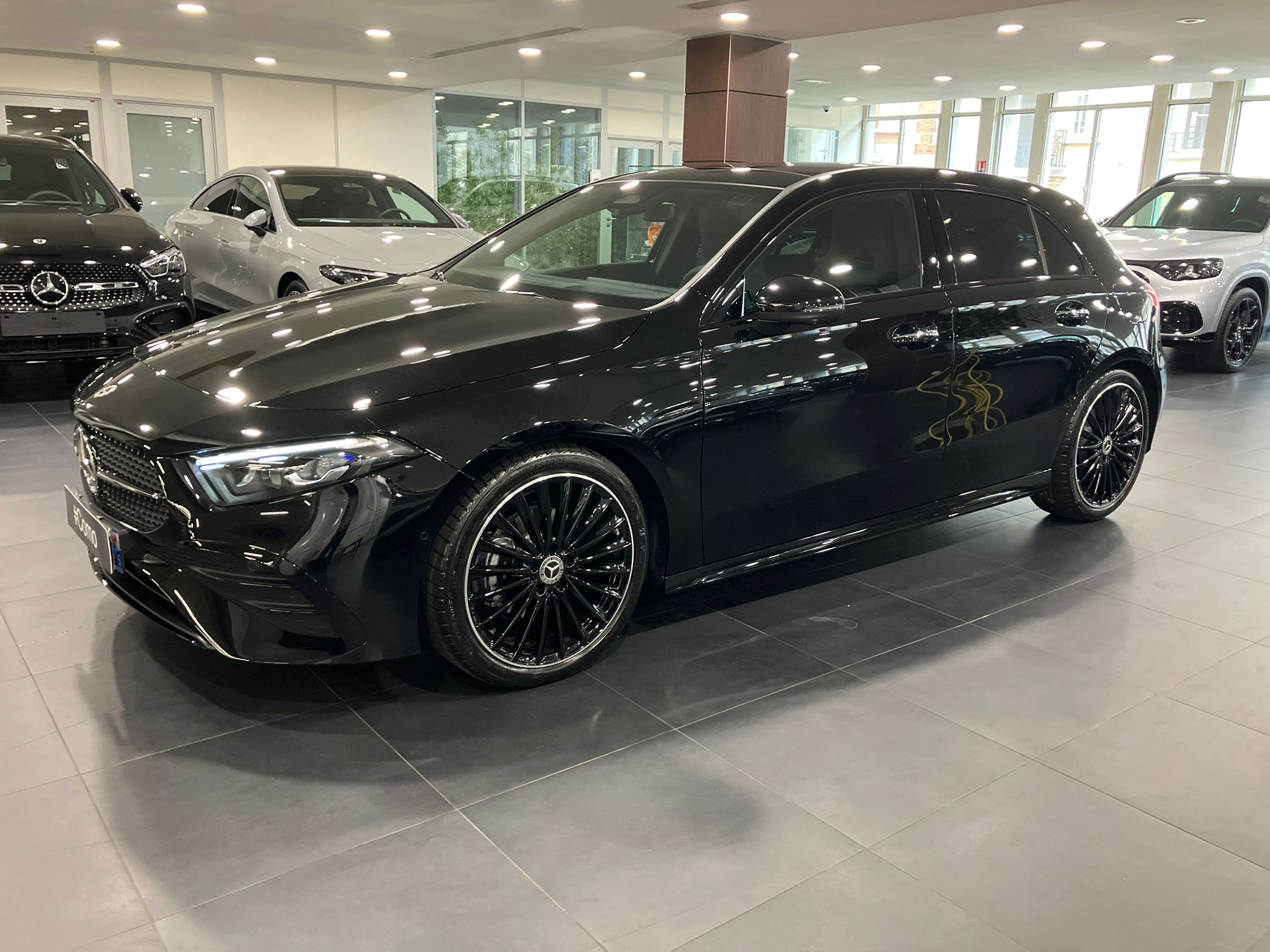 Mercedes-Benz Classe A 200 d AMG Line — 3/4 avant gauche