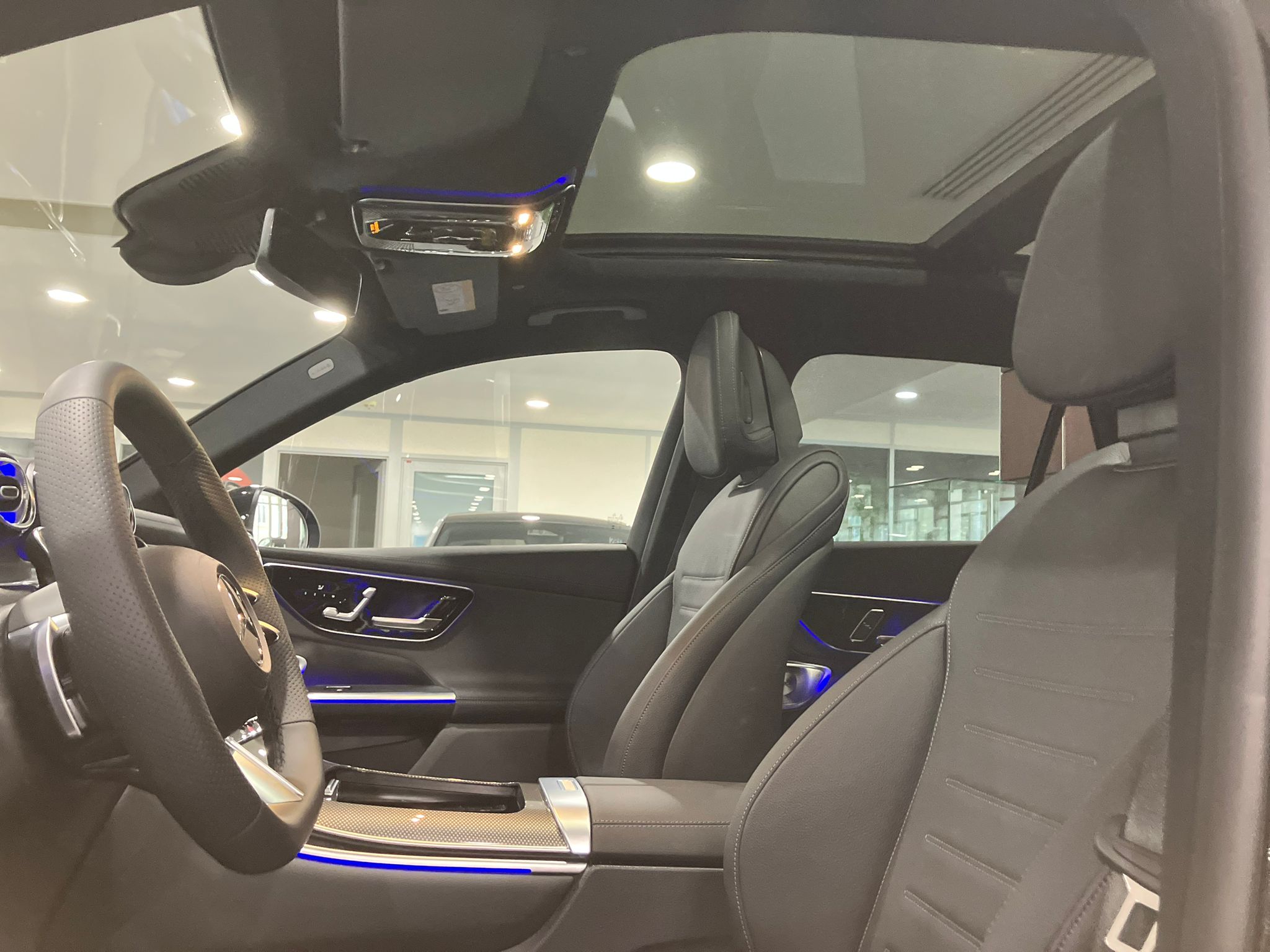 Mercedes-Benz GLC 220 d 4Matic AMG Line — Intérieur passager