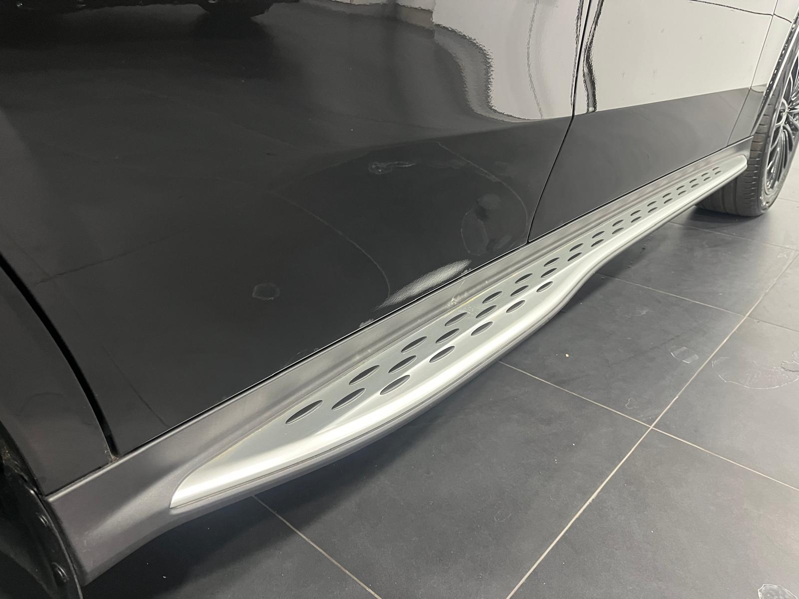 Mercedes-Benz GLC 220 d 4Matic AMG Line — Console centrale - GPS