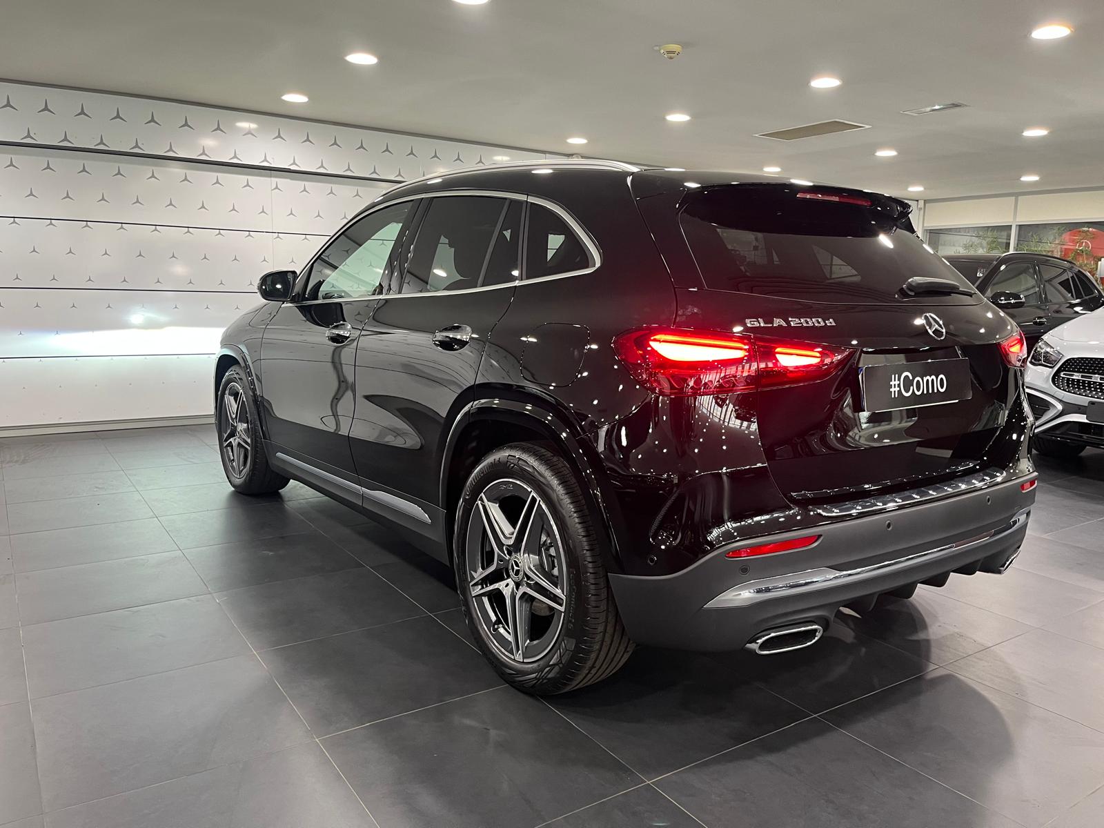 Mercedes-Benz GLA 200 d 8G-DCT Edition 140 — 3/4 arrière gauche
