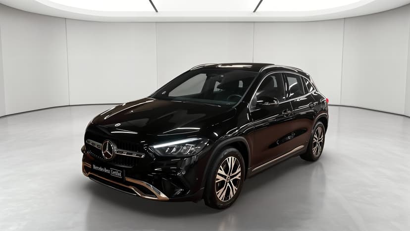 Mercedes-Benz GLA 200 7G-DCT Progressive Line — 3/4 avant gauche
