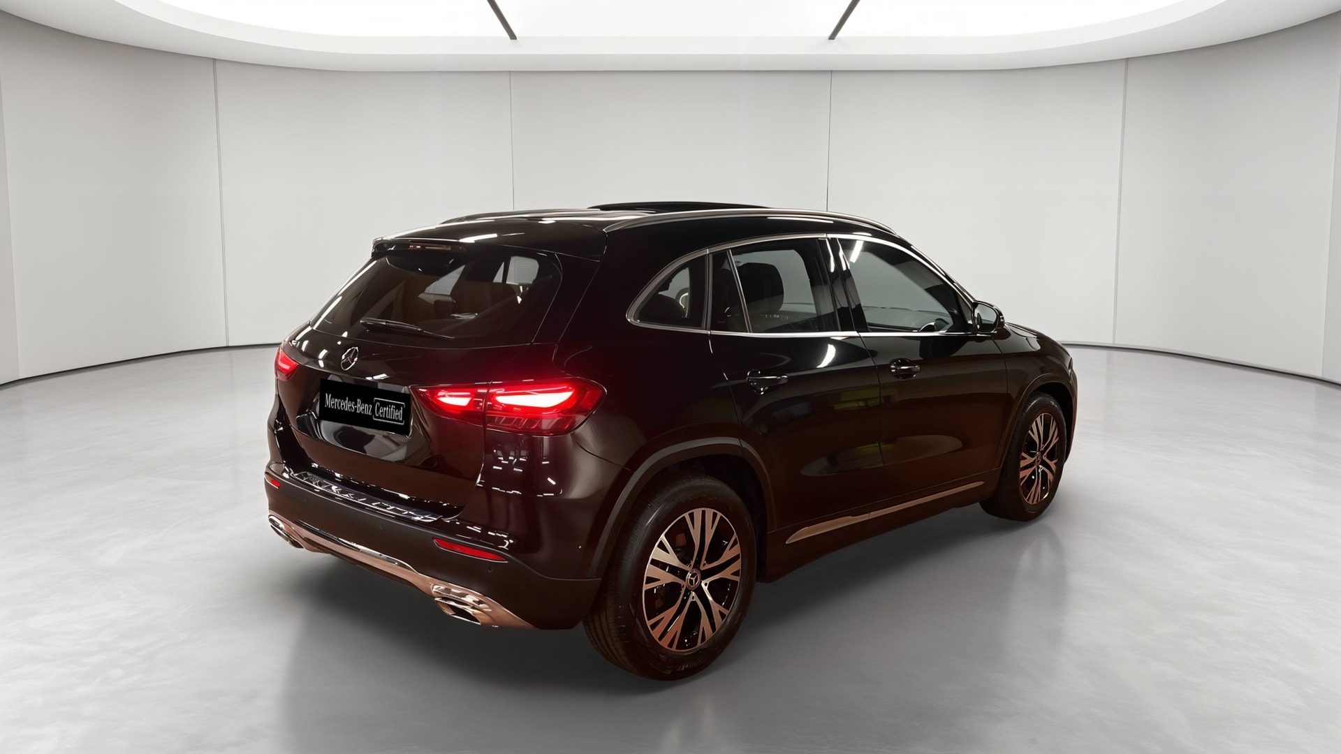 Mercedes-Benz GLA 200 7G-DCT Progressive Line — 3/4 arrière droit