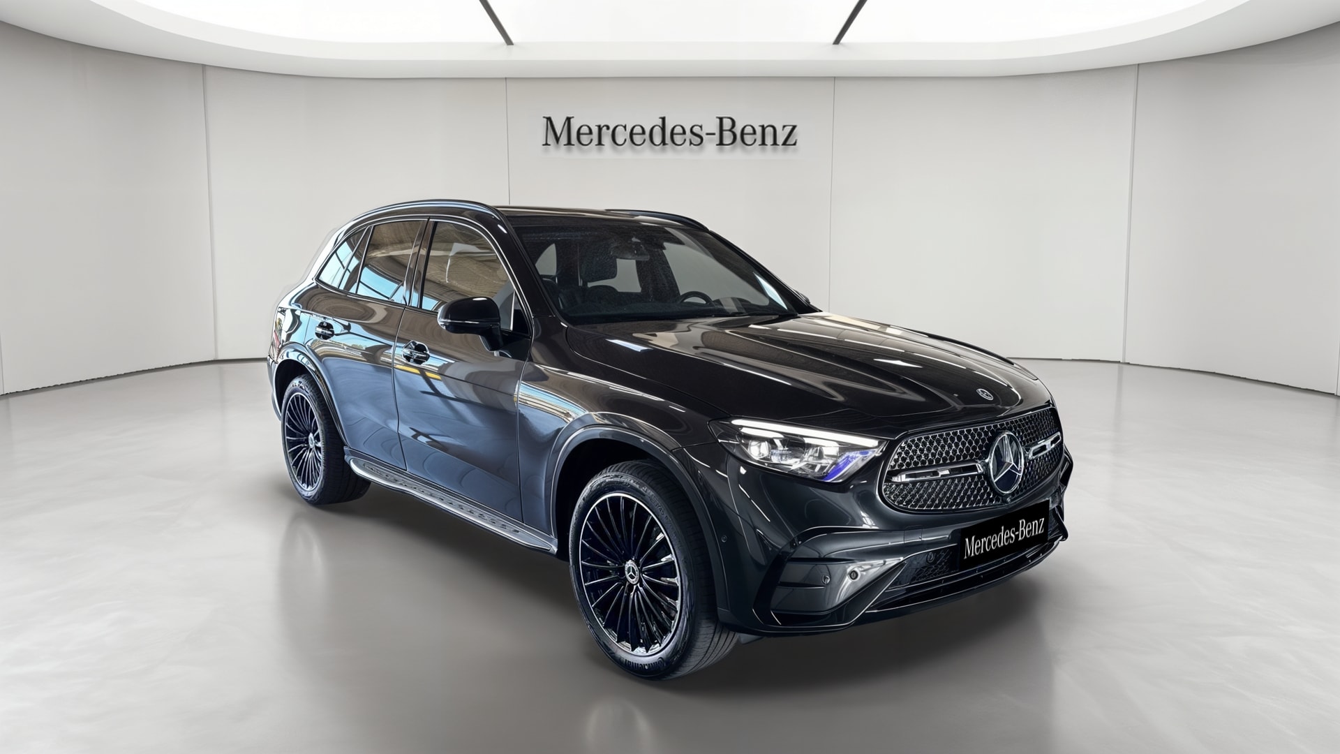 Mercedes-Benz GLC 300 e Hybrid EQ 4Matic AMG Line + — 3/4 avant droit