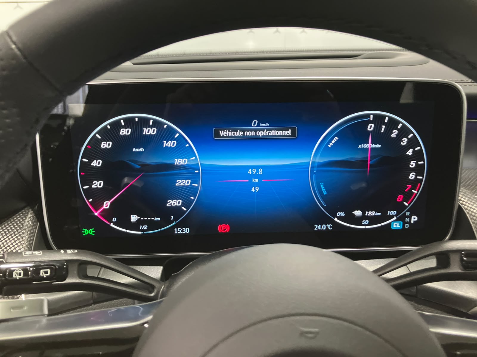 Mercedes-Benz GLC 300 e Hybrid EQ 4Matic AMG Line + — Bloc compteur