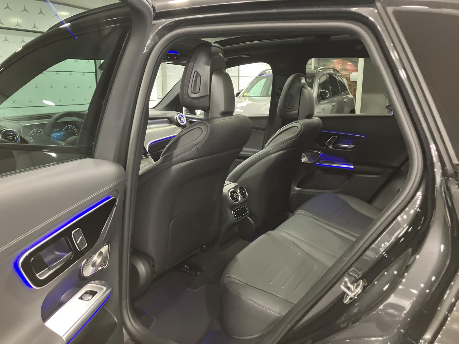 Mercedes-Benz GLC 300 e Hybrid EQ 4Matic AMG Line + — Siège arrière gauche
