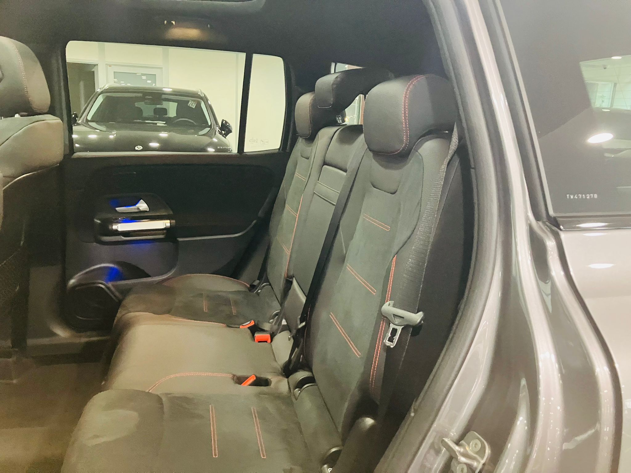 Mercedes-Benz GLB 200 7G-DCT AMG Line — Assise arrière centrale