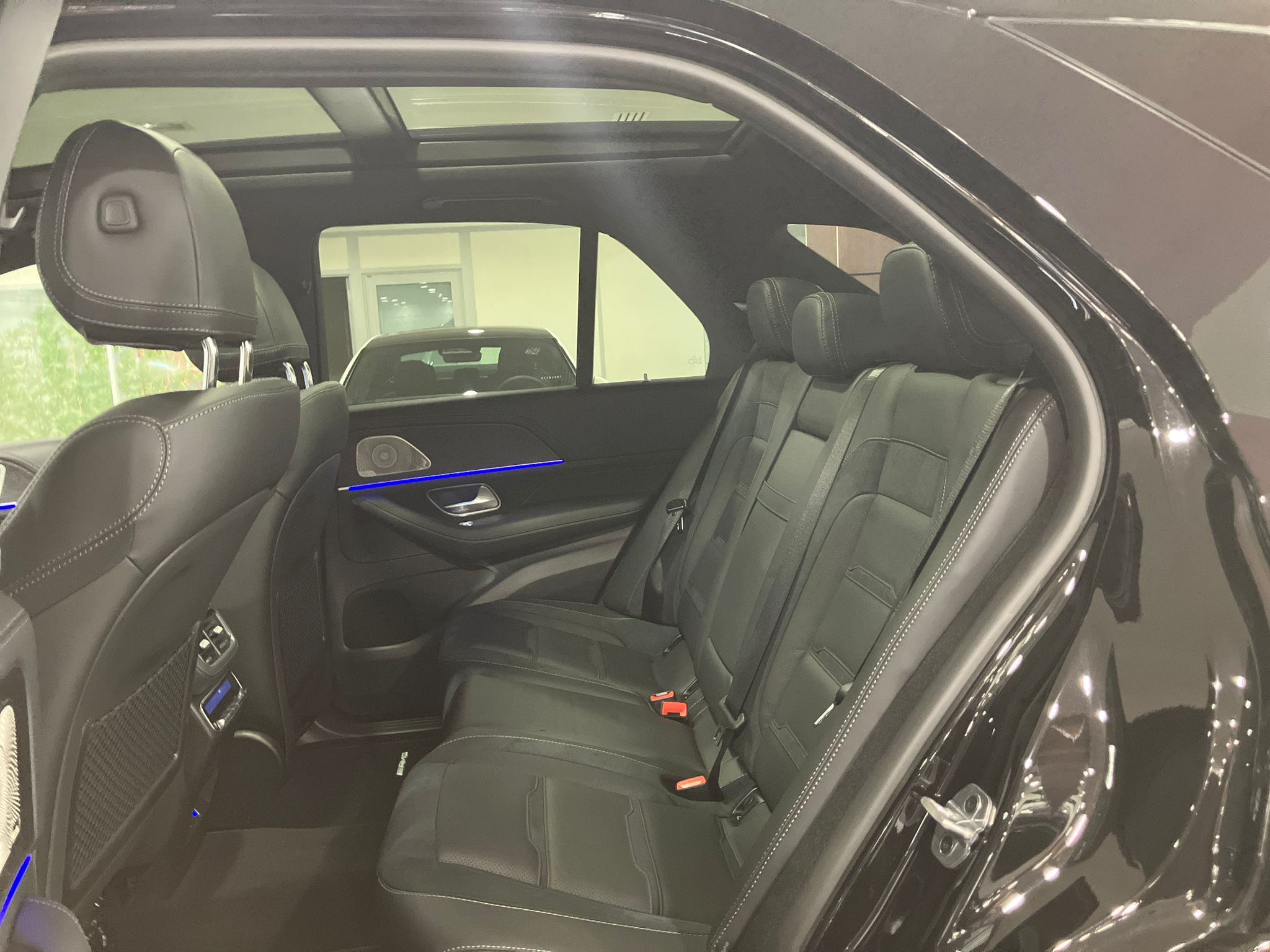 Mercedes-Benz GLE 53 Hybride AMG 9G-SPEEDSHIFT AMG 4Matic+ — Assise arrière centrale