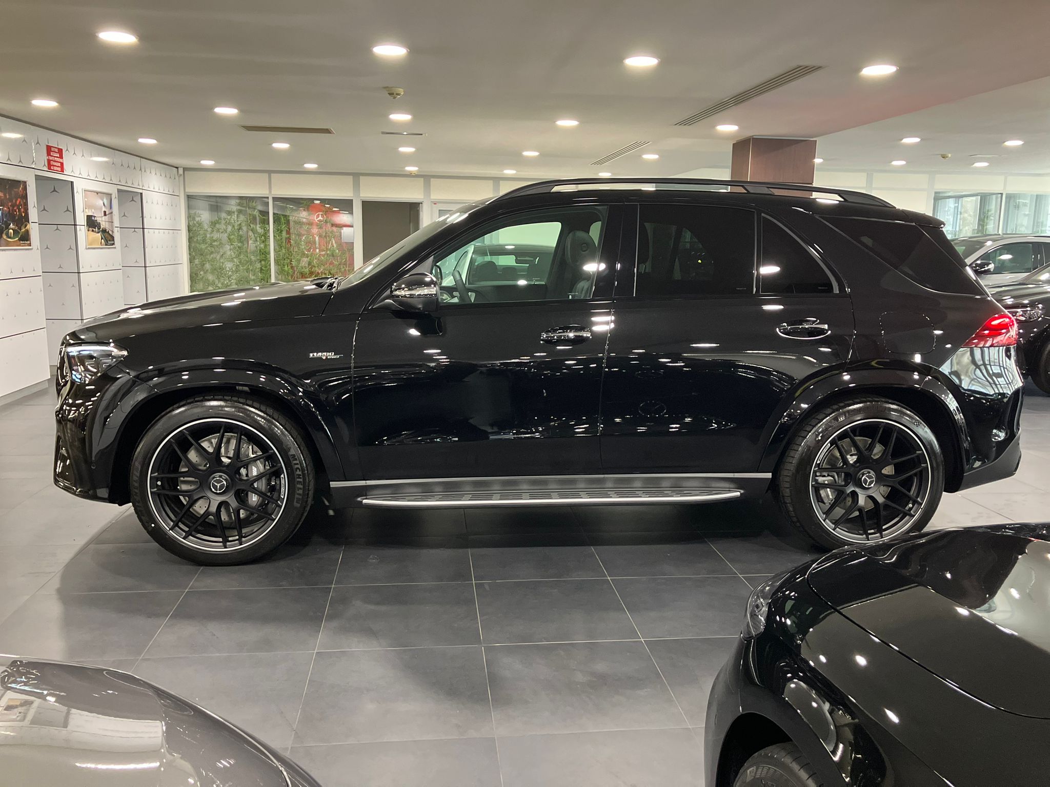 Mercedes-Benz GLE 53 Hybride AMG 9G-SPEEDSHIFT AMG 4Matic+ — Profil gauche