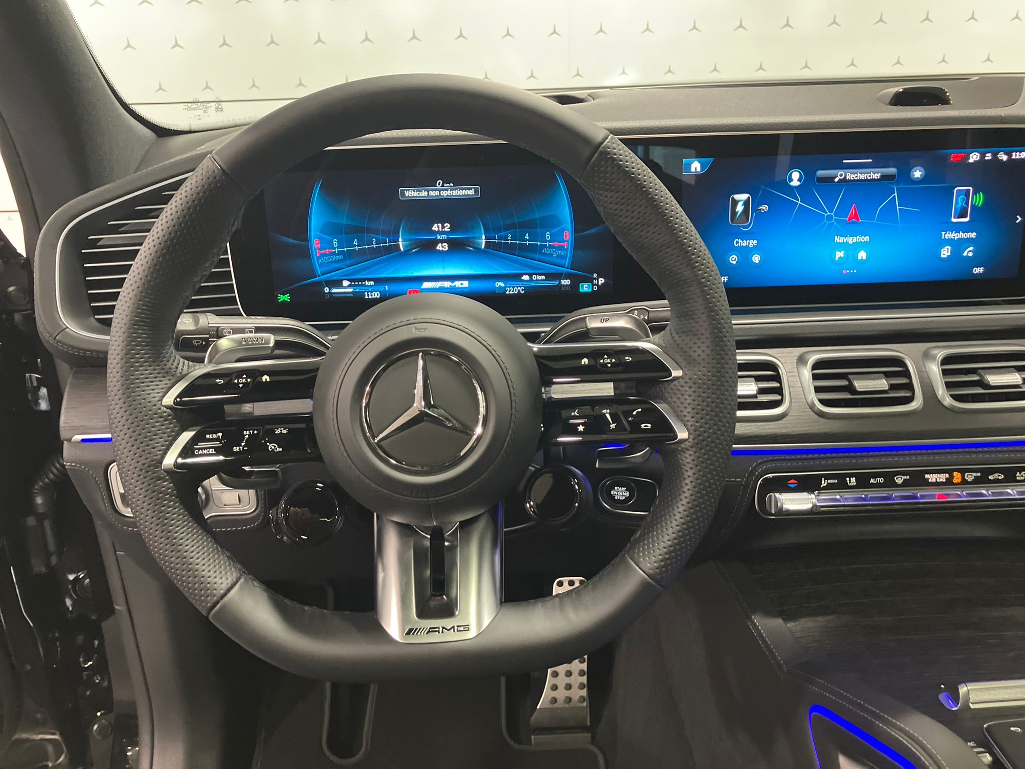 Mercedes-Benz GLE 53 Hybride AMG 9G-SPEEDSHIFT AMG 4Matic+ — Poste de pilotage