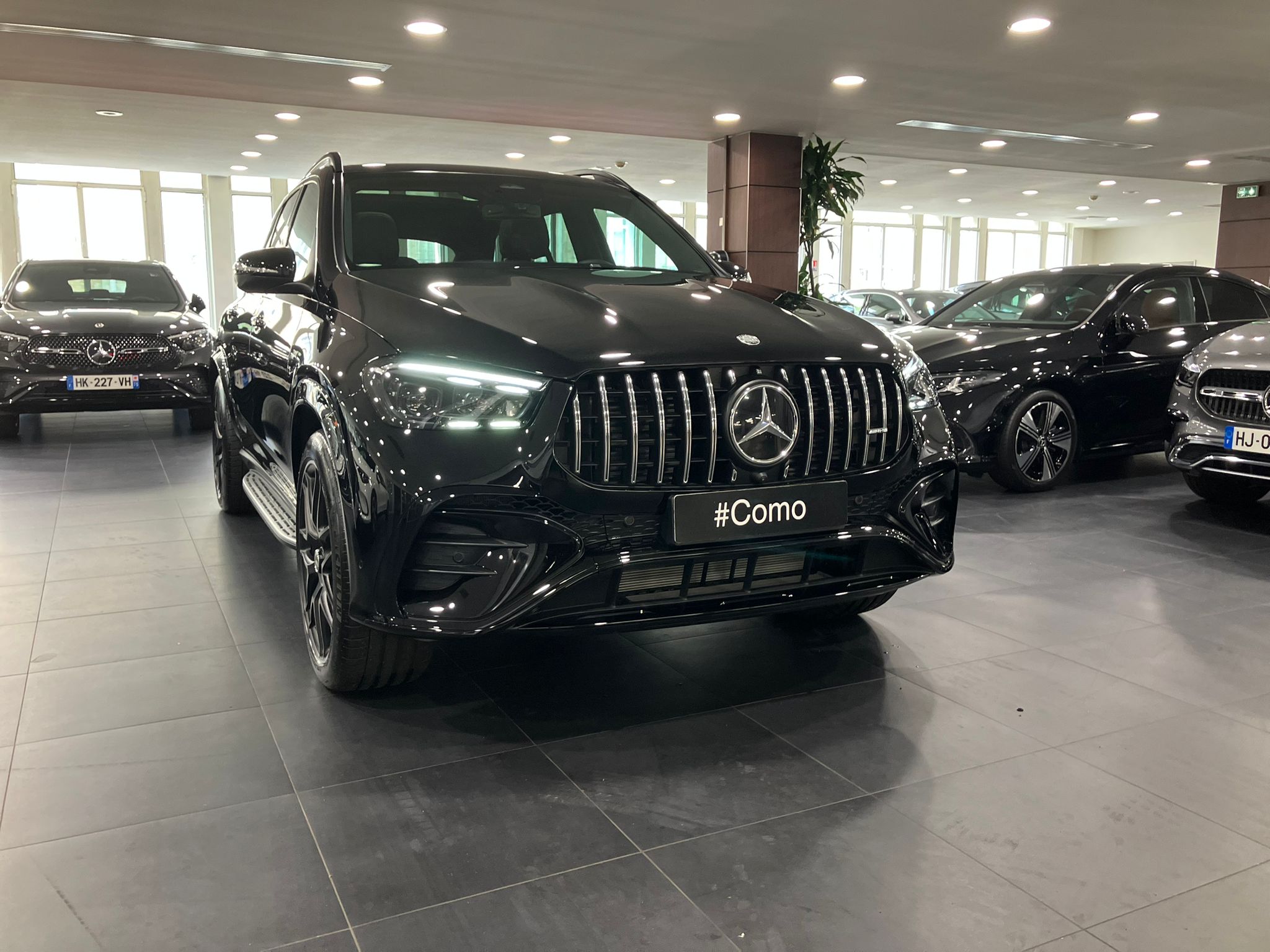 Mercedes-Benz GLE 53 Hybride AMG 9G-SPEEDSHIFT AMG 4Matic+ — 3/4 avant droit