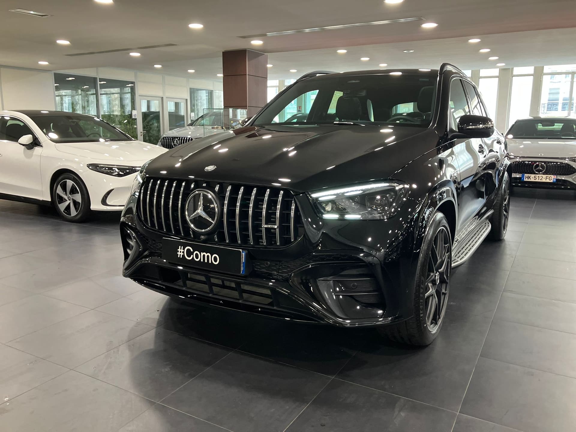 Mercedes-Benz GLE 53 Hybride AMG 9G-SPEEDSHIFT AMG 4Matic+ — 3/4 avant gauche