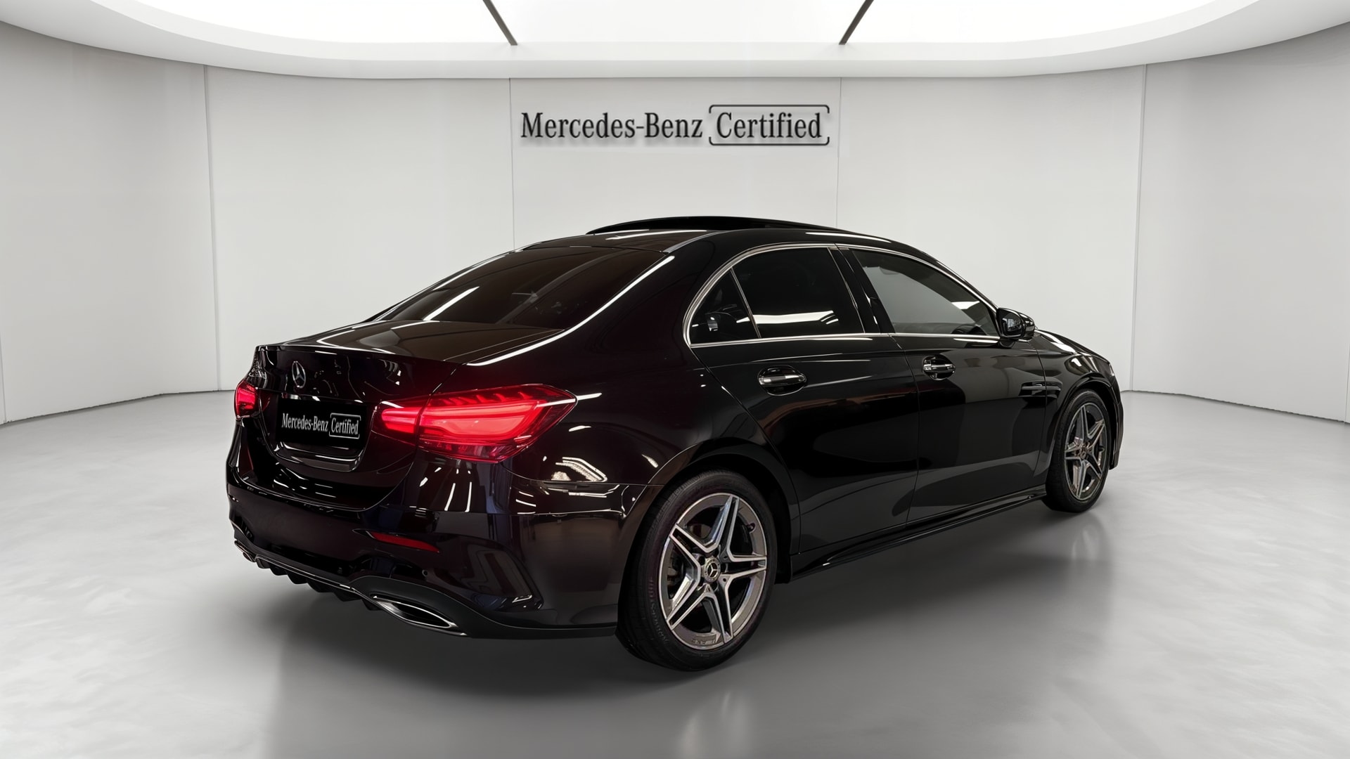 Mercedes-Benz Classe A 200 d 8G-DCT AMG Line — 3/4 arrière droit