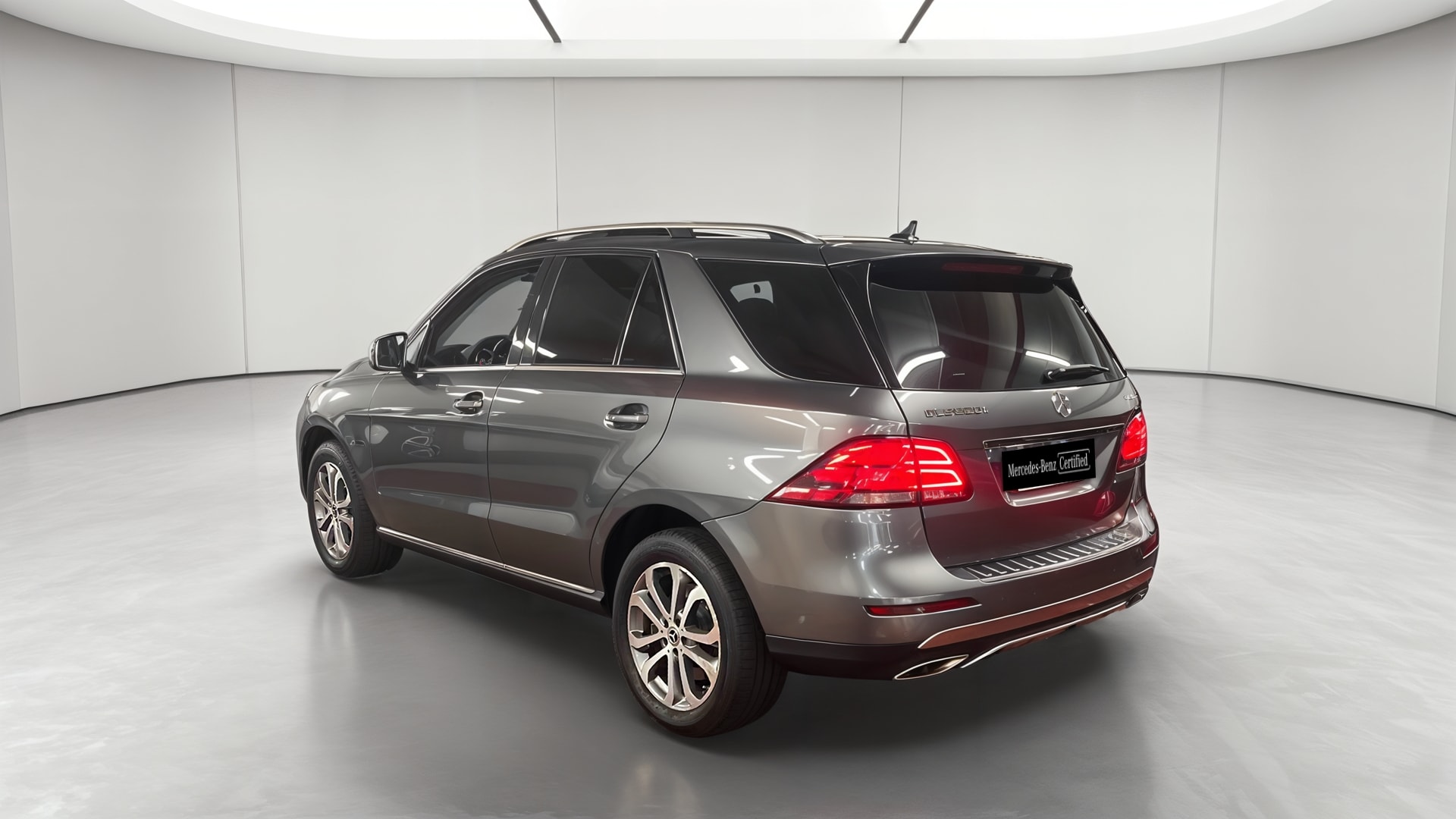 Mercedes-Benz GLE 500 e 7G-Tronic Plus 4Matic Executive — 3/4 arrière gauche