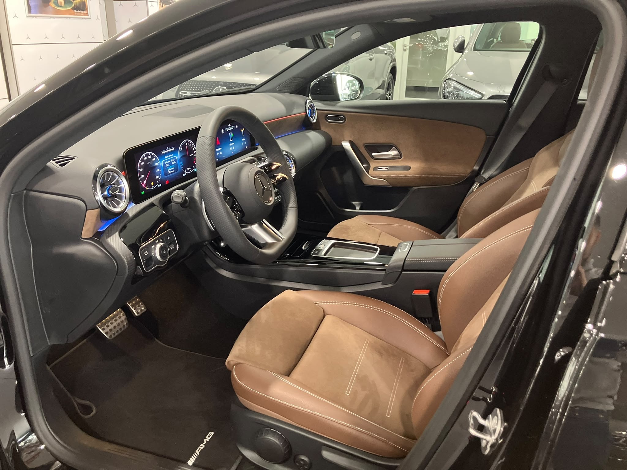Mercedes-Benz Classe A 250 e Hybrid EQ AMG Line — Siège conducteur