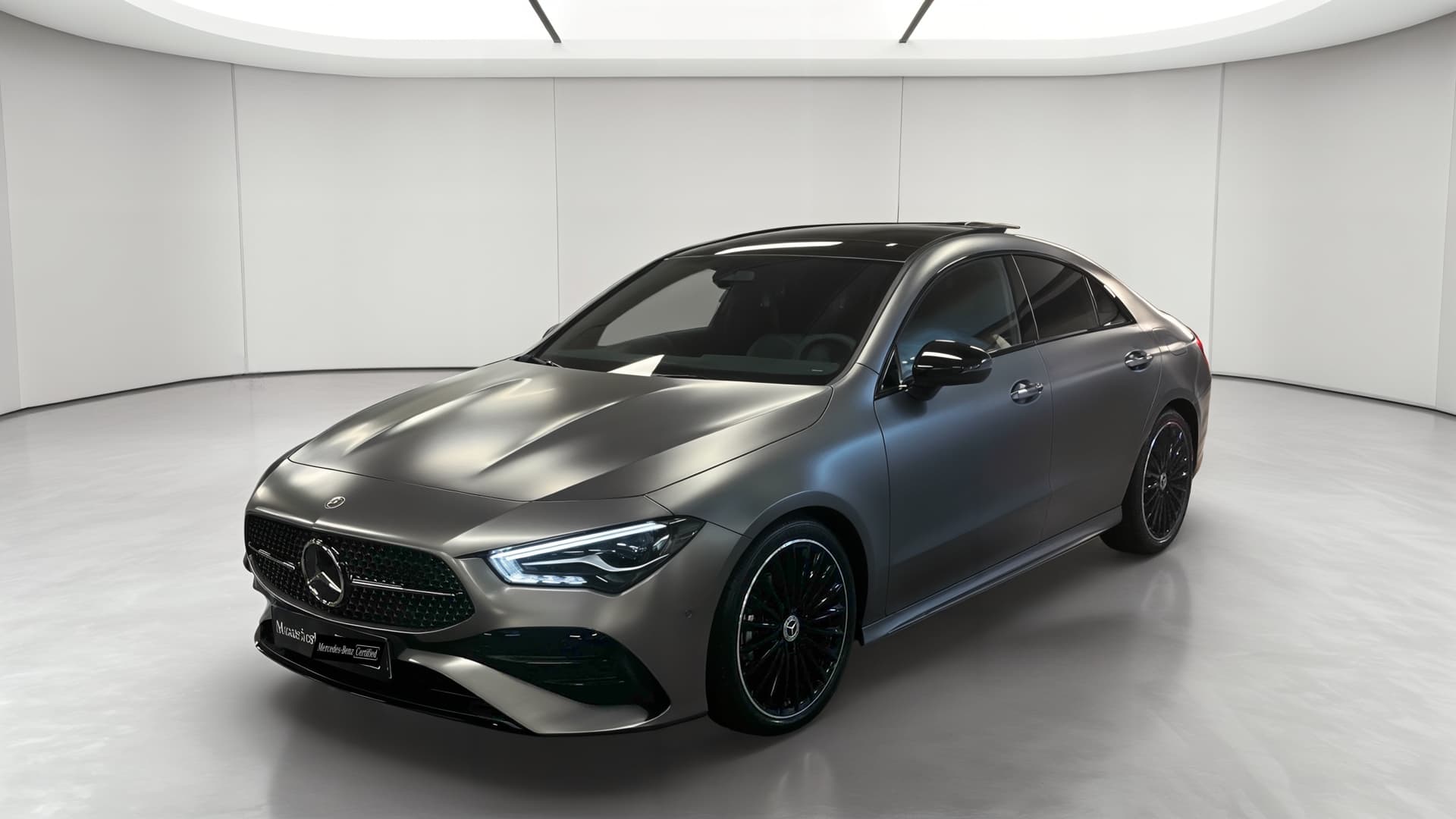 Mercedes-Benz CLA Coupé 180 7G-DCT AMG Line — 3/4 avant gauche