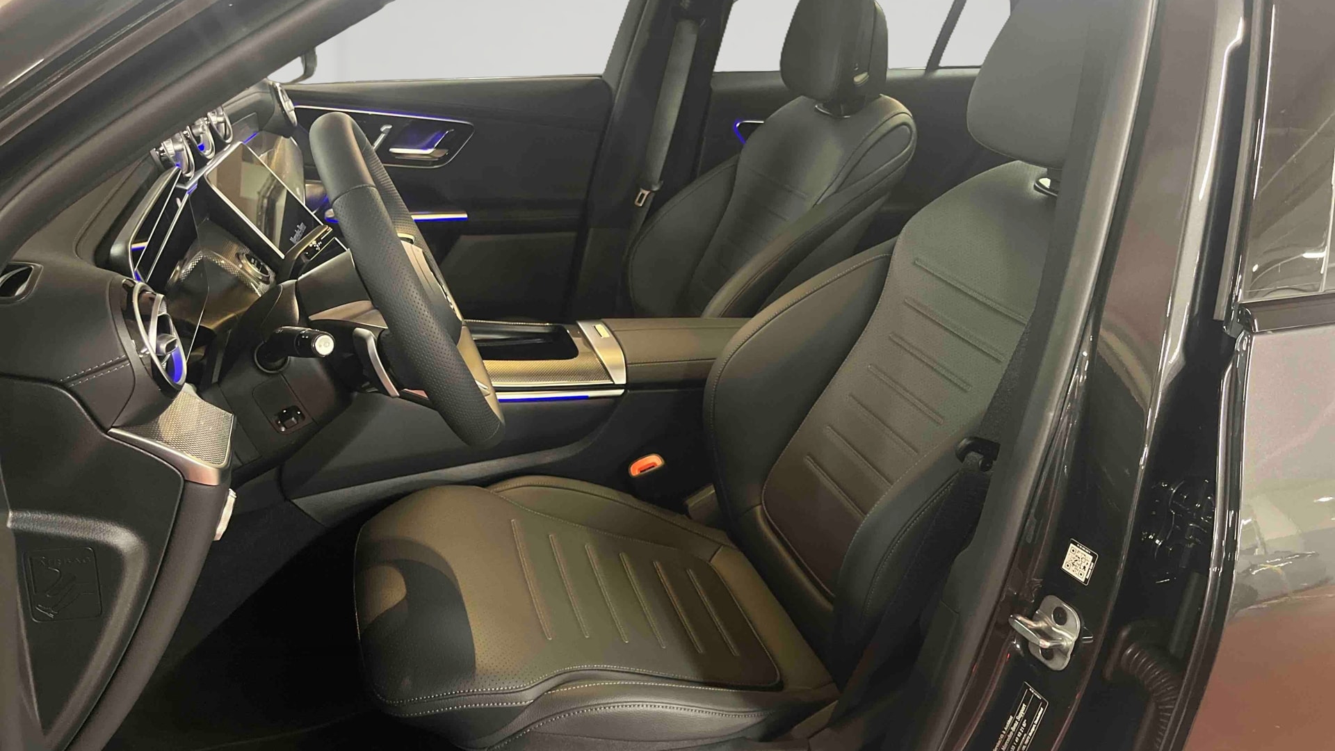 Mercedes-Benz GLC 300 e Hybrid EQ 4Matic AMG Line + — Siège conducteur