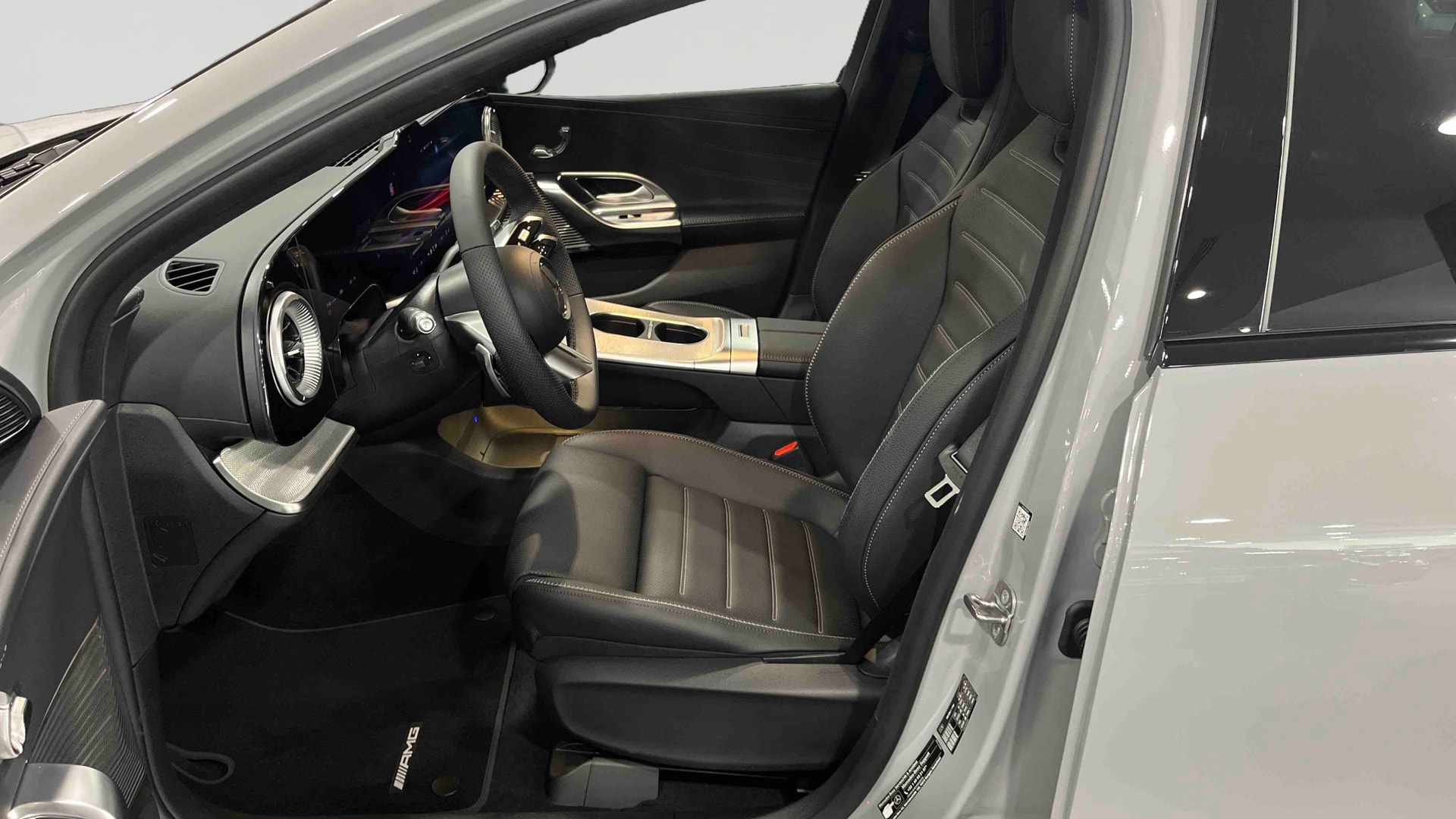 Mercedes-Benz Classe C 400 Electrique 4M AMG Line — Siège conducteur