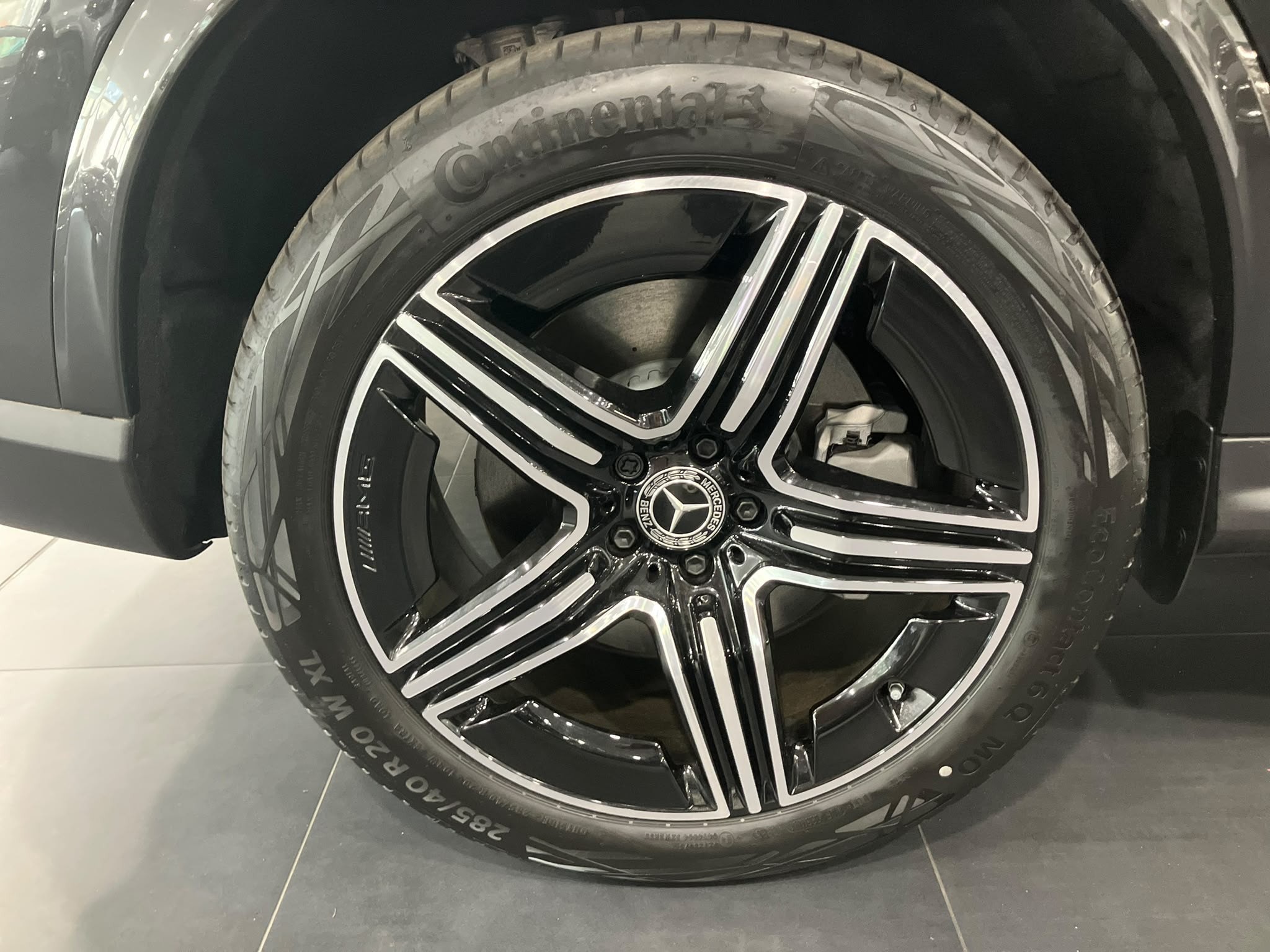 Mercedes-Benz GLC 300 e Hybrid EQ 4Matic AMG Line + — Jante