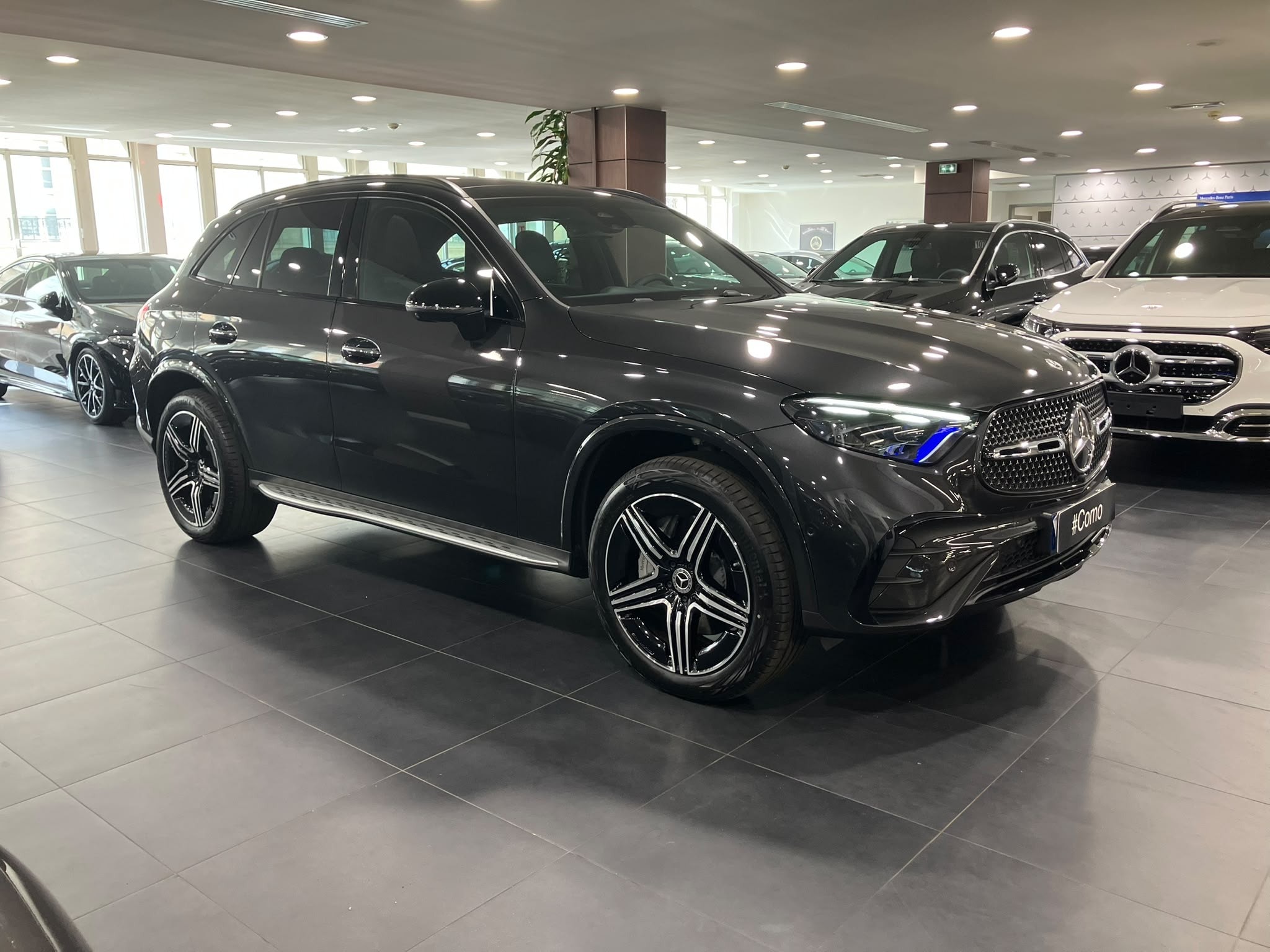 Mercedes-Benz GLC 300 e Hybrid EQ 4Matic AMG Line + — 3/4 avant droit