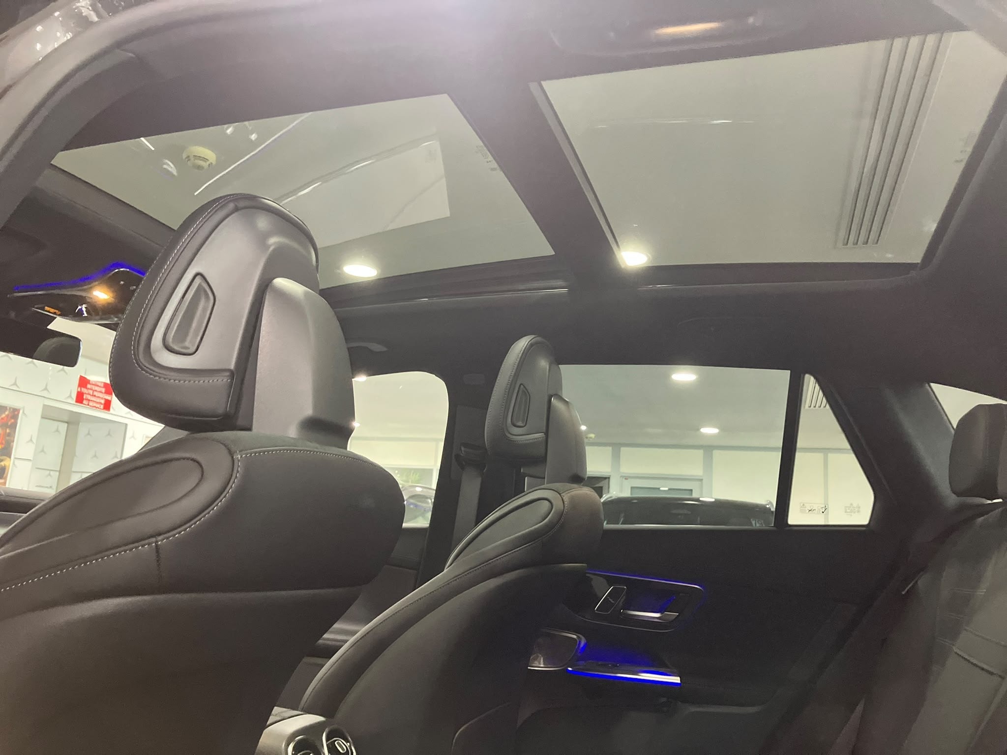 Mercedes-Benz GLC 300 e Hybrid EQ 4Matic AMG Line + — photo 21
