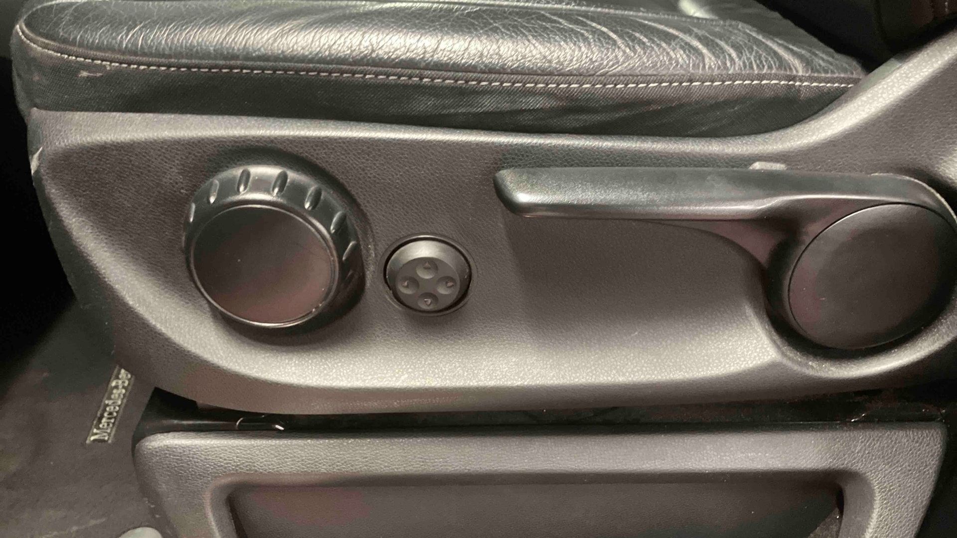 Mercedes-Benz V 220 d AVANTGARDE Long — photo 19