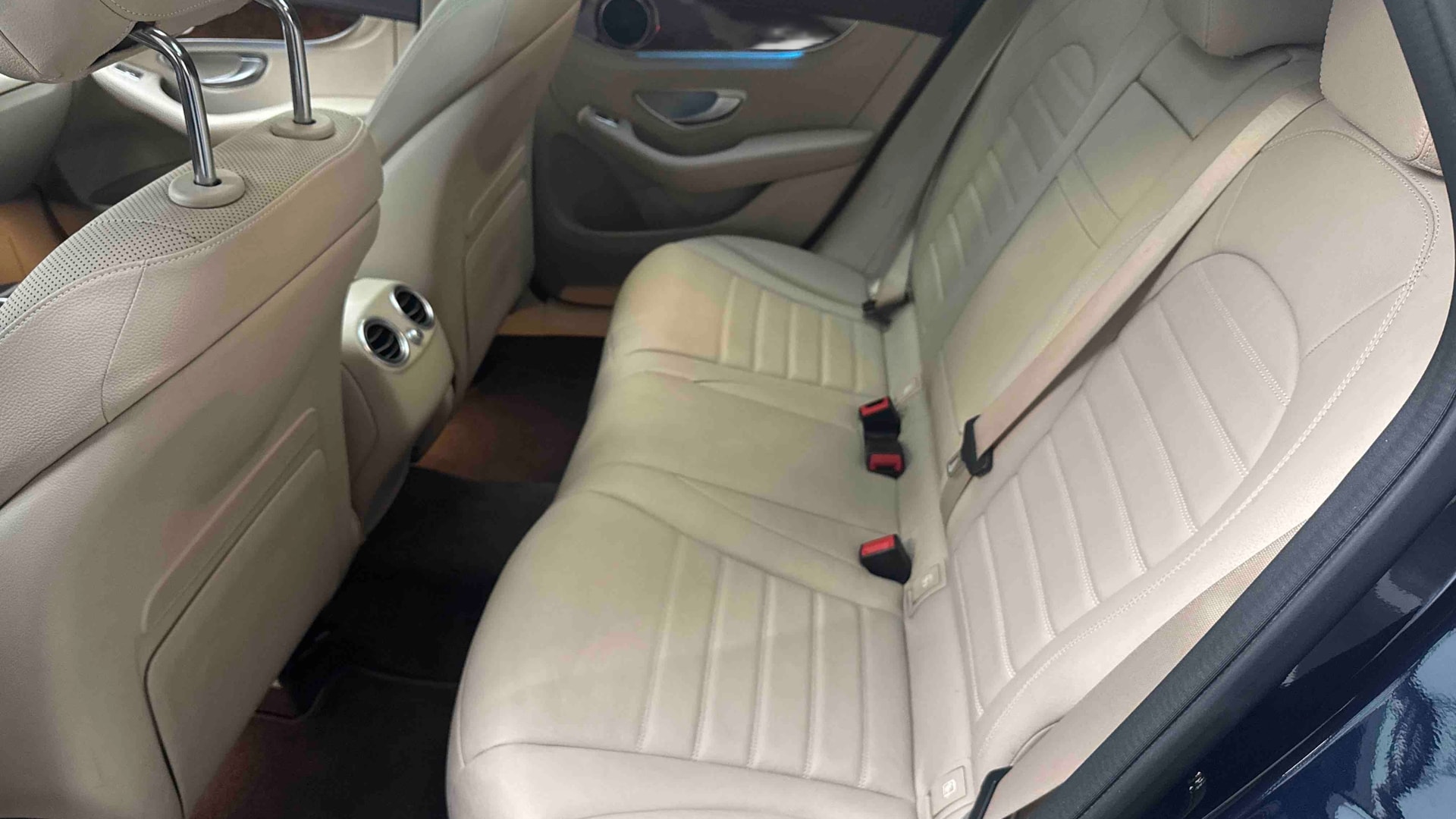 Mercedes-Benz Classe GLC 250 9G-Tronic 4Matic Fascination — Siège arrière gauche