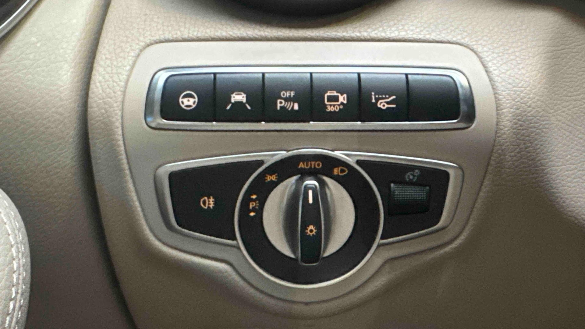 Mercedes-Benz Classe GLC 250 9G-Tronic 4Matic Fascination — photo 17