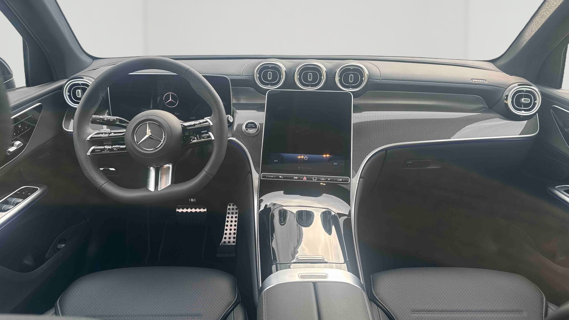 Mercedes-Benz GLC 200 d 4Matic AMG Line — Planche de bord