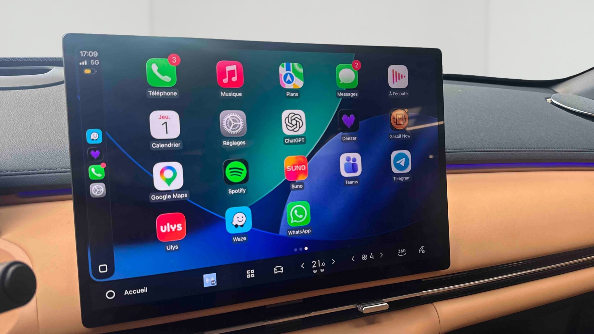 Geely Starray EM-i Max+ — photo 15