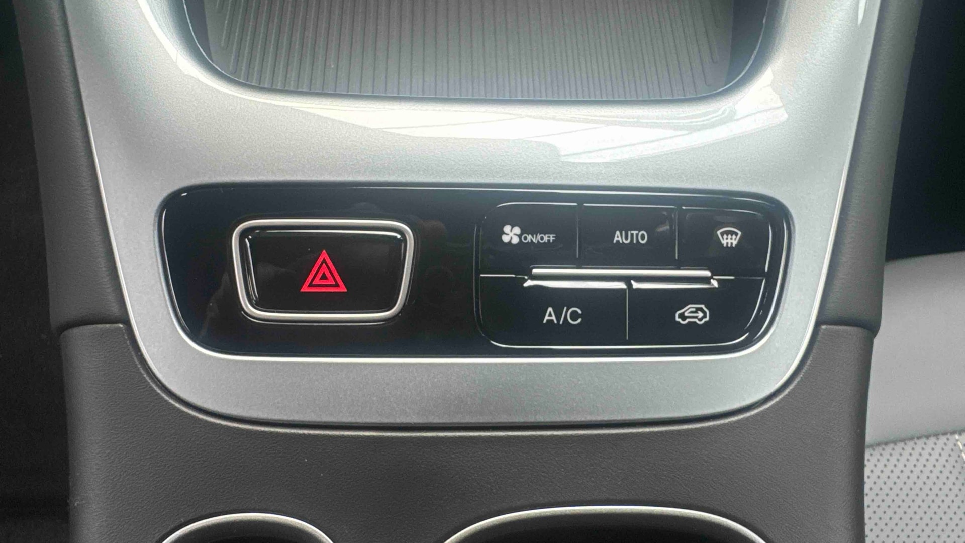 Geely E2 Pro — photo 19