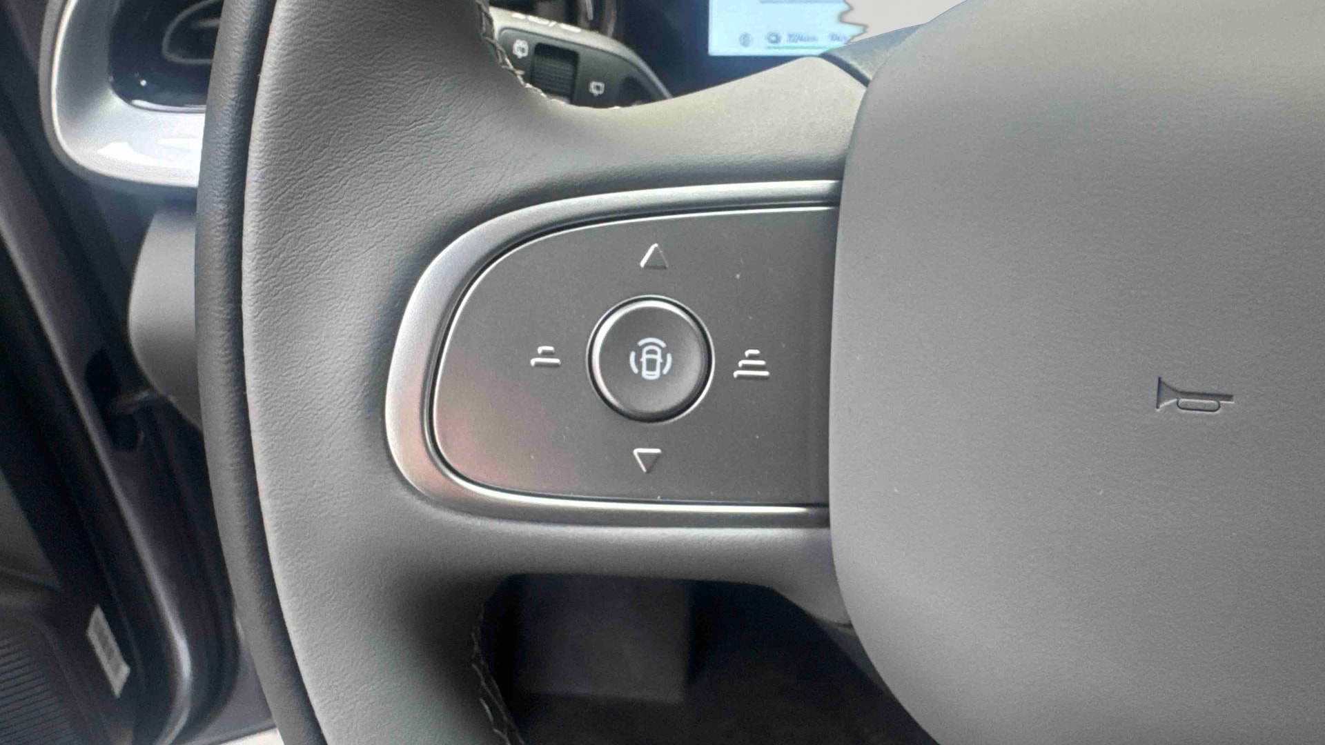 Geely E2 Pro — photo 17