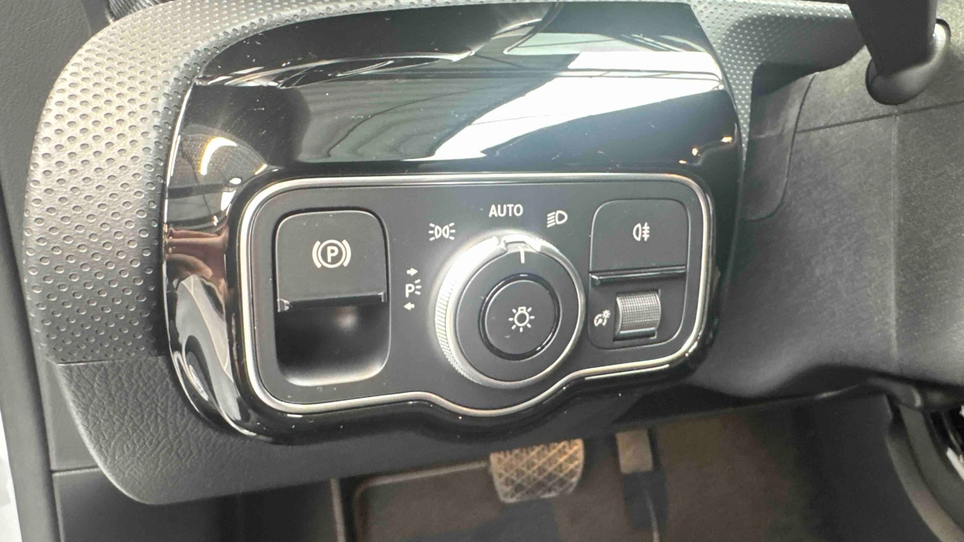 Mercedes-Benz Classe A 250 e Hybrid EQ Business Line — photo 19