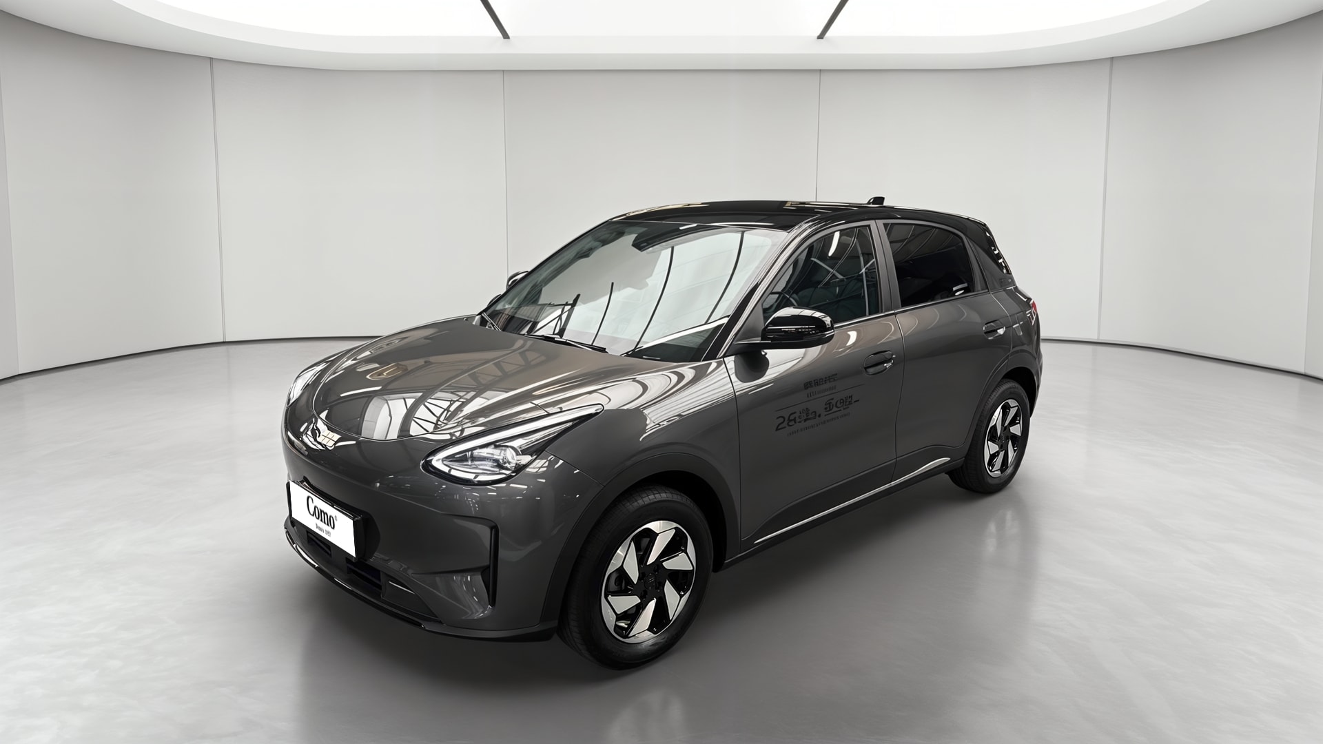 Geely E2 Max+ — 3/4 avant gauche