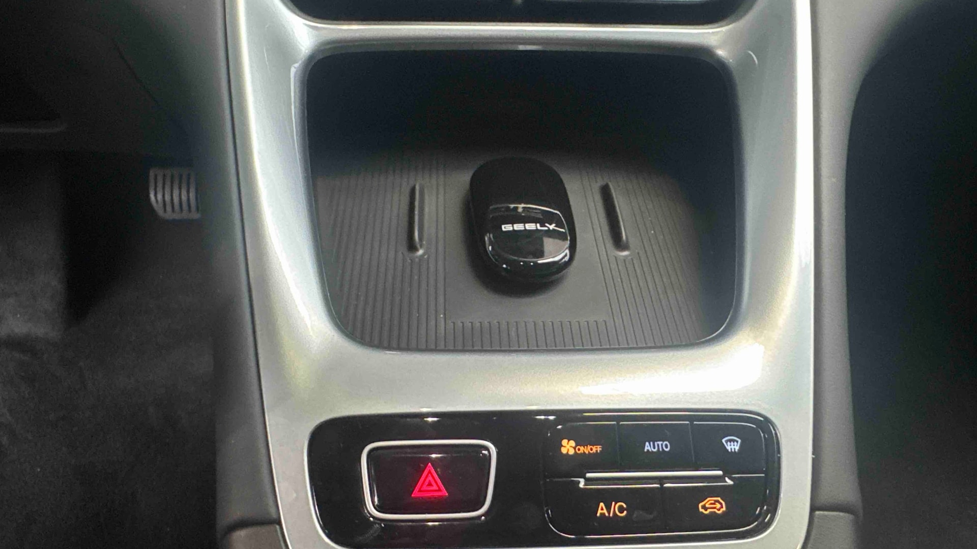 Geely E2 Max+ — photo 19
