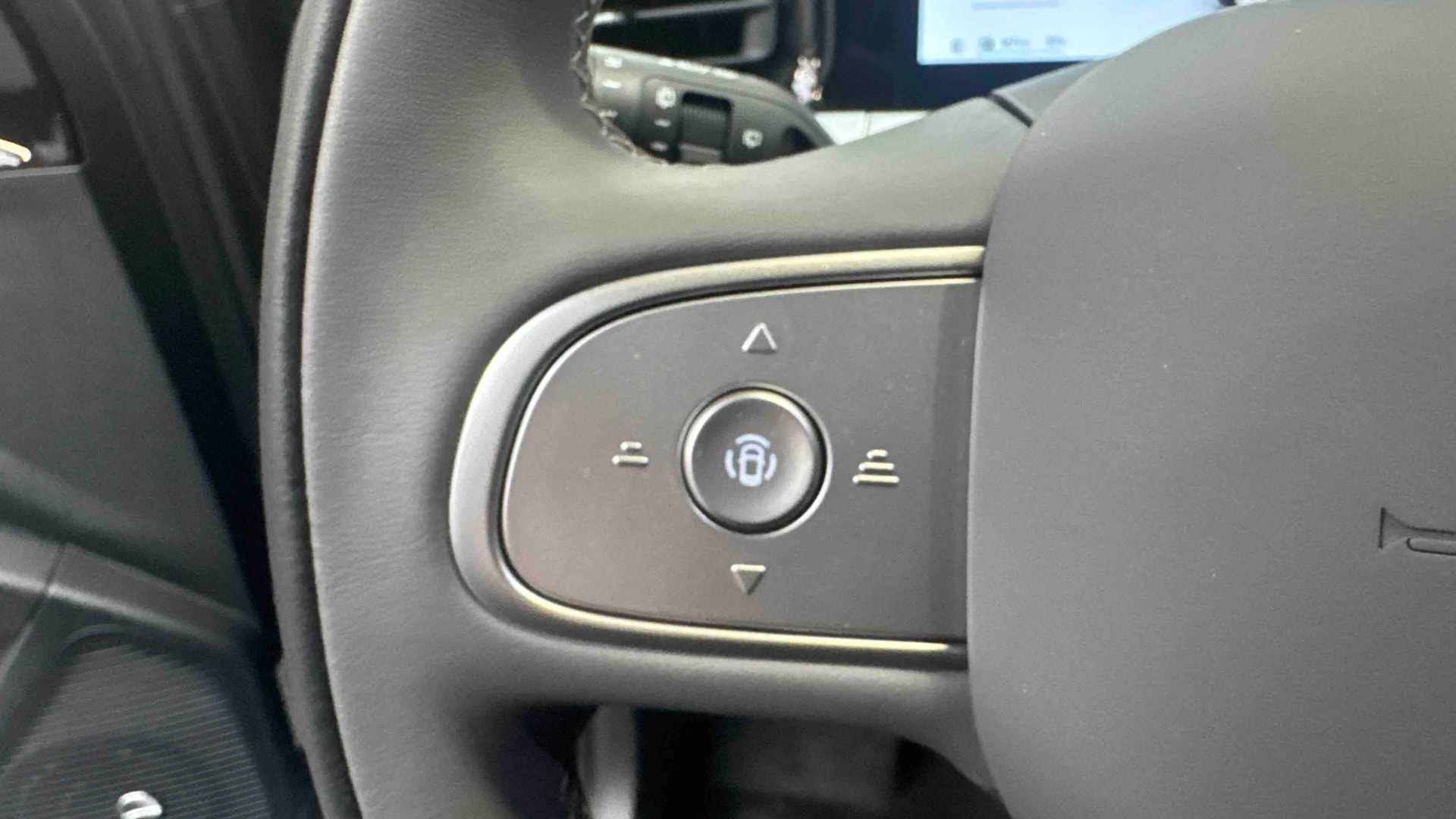 Geely E2 Max+ — photo 17