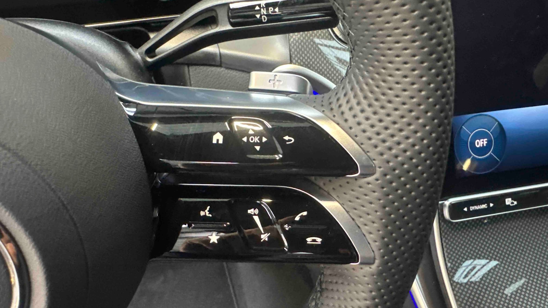 Mercedes-Benz GLC 220 d 4Matic AMG Line — photo 16