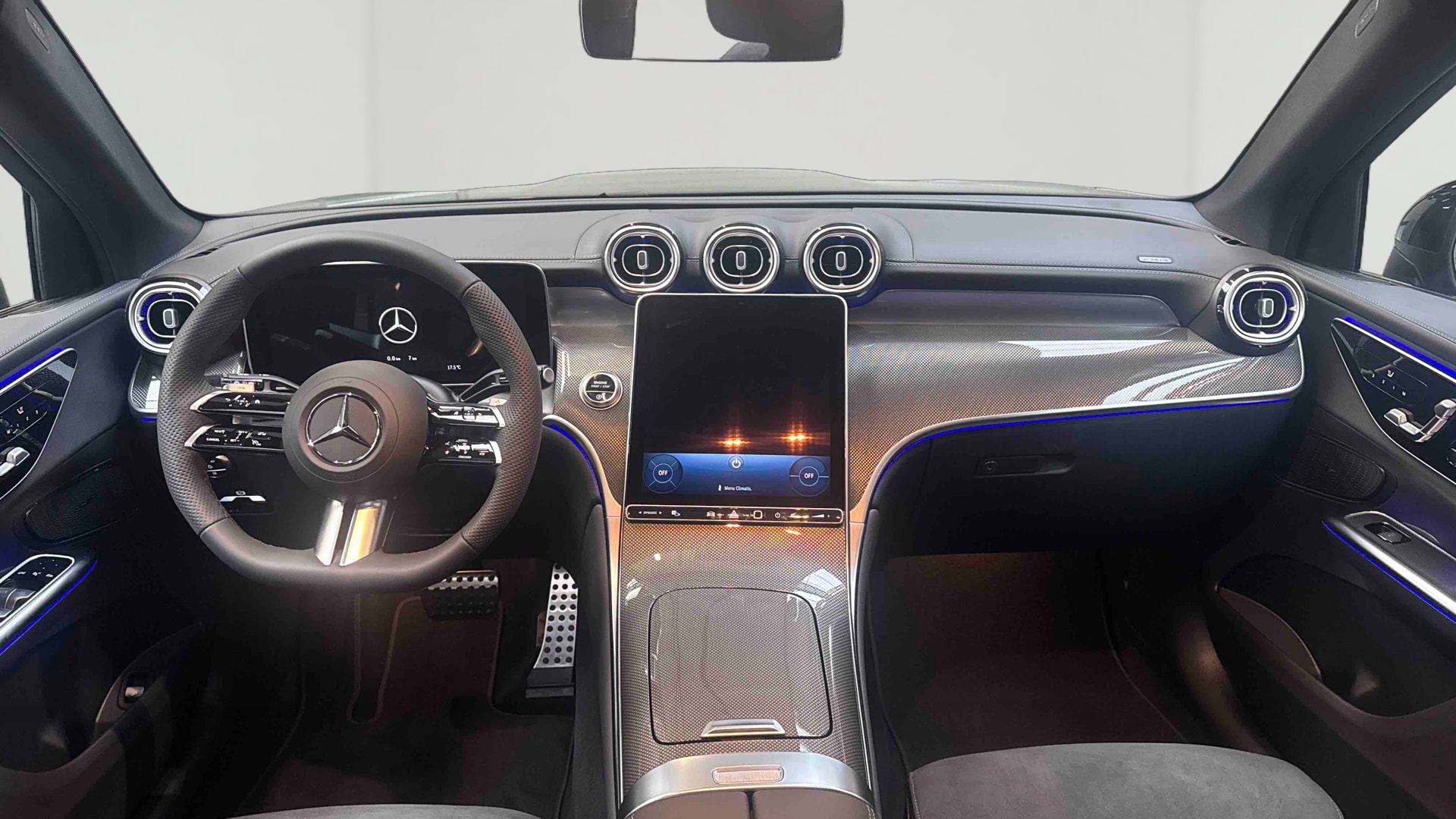 Mercedes-Benz GLC 220 d 4Matic AMG Line — Planche de bord