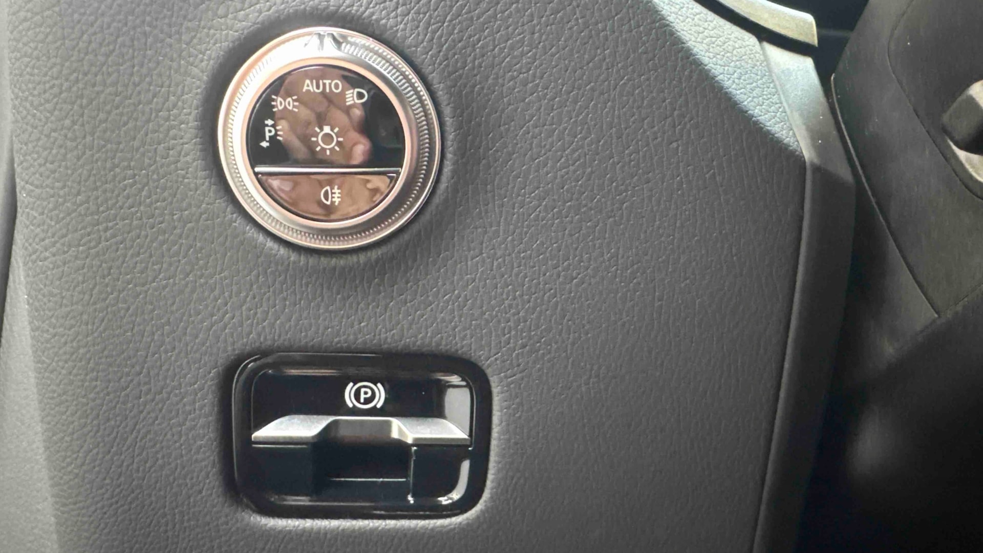 Mercedes-Benz GLC 220 d 4Matic AMG Line — photo 19