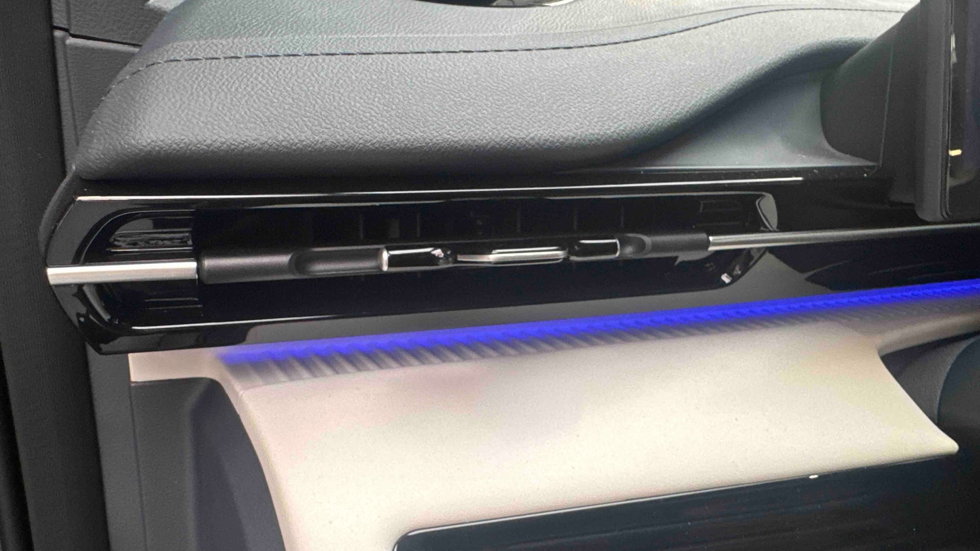 GEELY E5 Max+ — photo 20