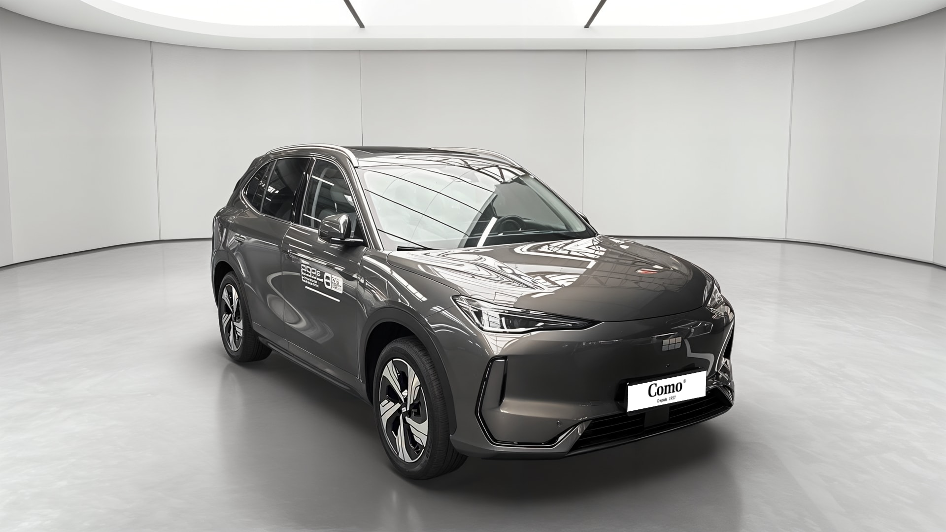 GEELY E5 Max+ — 3/4 avant droit