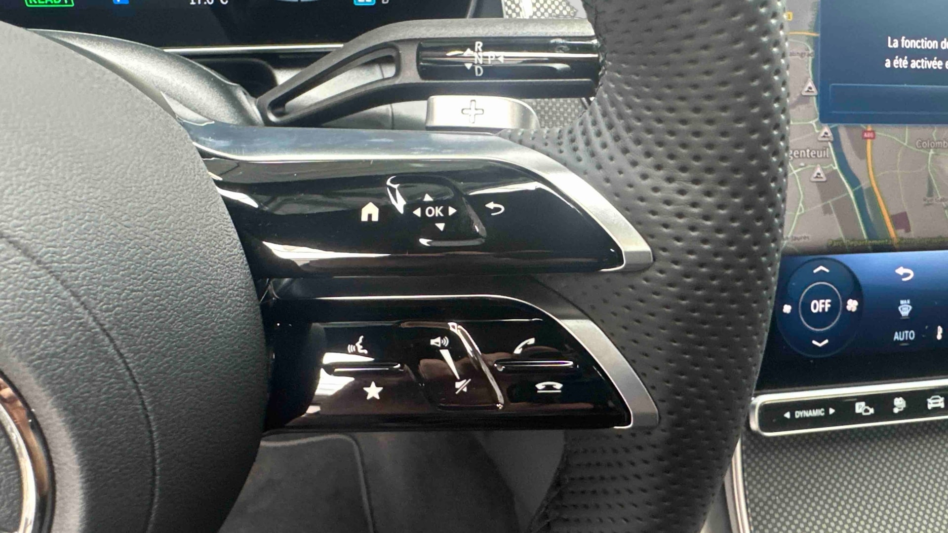 Mercedes-Benz GLC 300 e Hybrid EQ 4Matic AMG Line + — photo 16