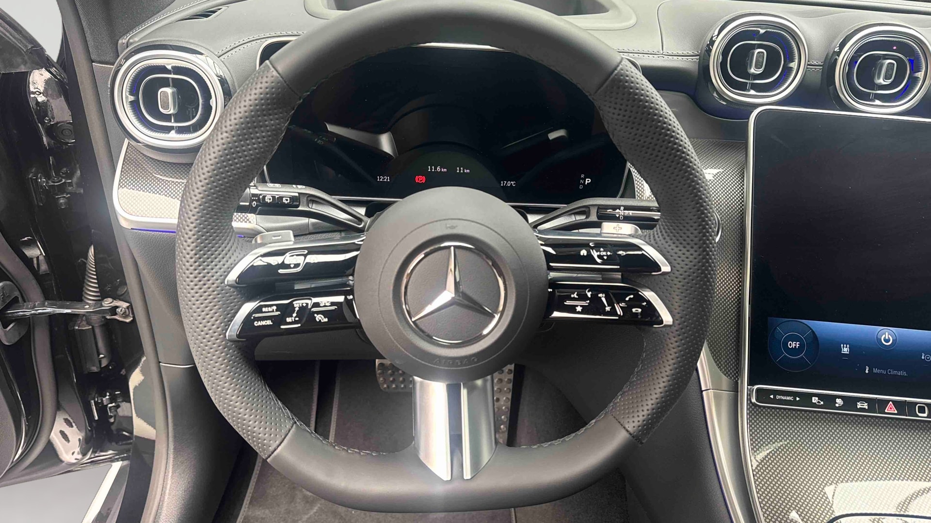 Mercedes-Benz GLC 300 e Hybrid EQ 4Matic AMG Line + — Poste de pilotage